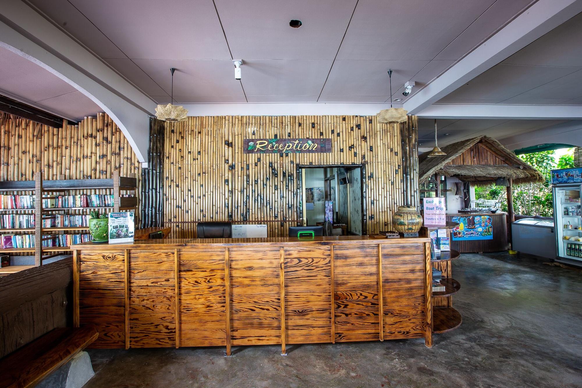 Vista Lobby Nice Beach Bungalow