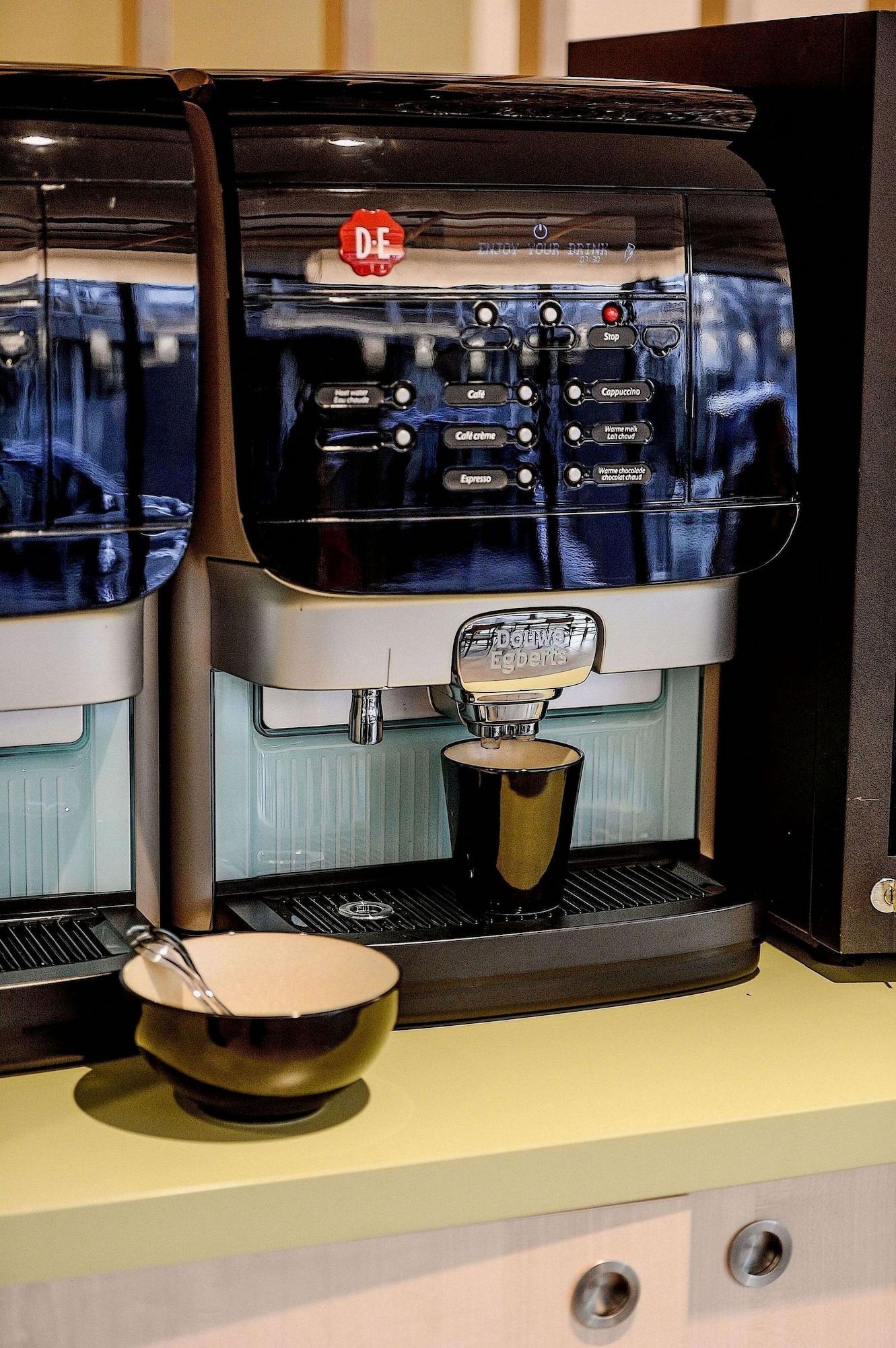 Bar/Salón Yadoya Hotel