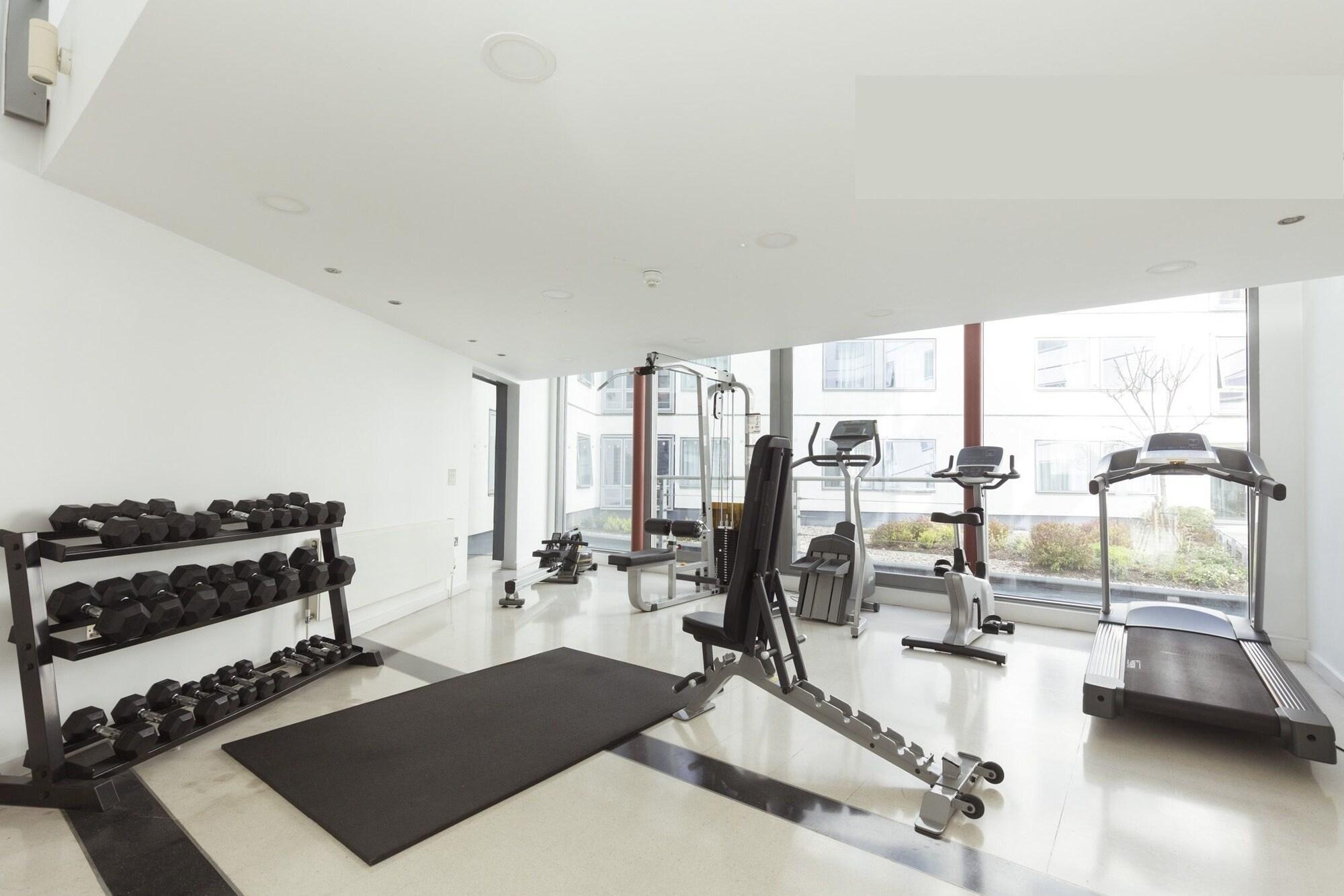Gimnasio Friendship House - Hostel