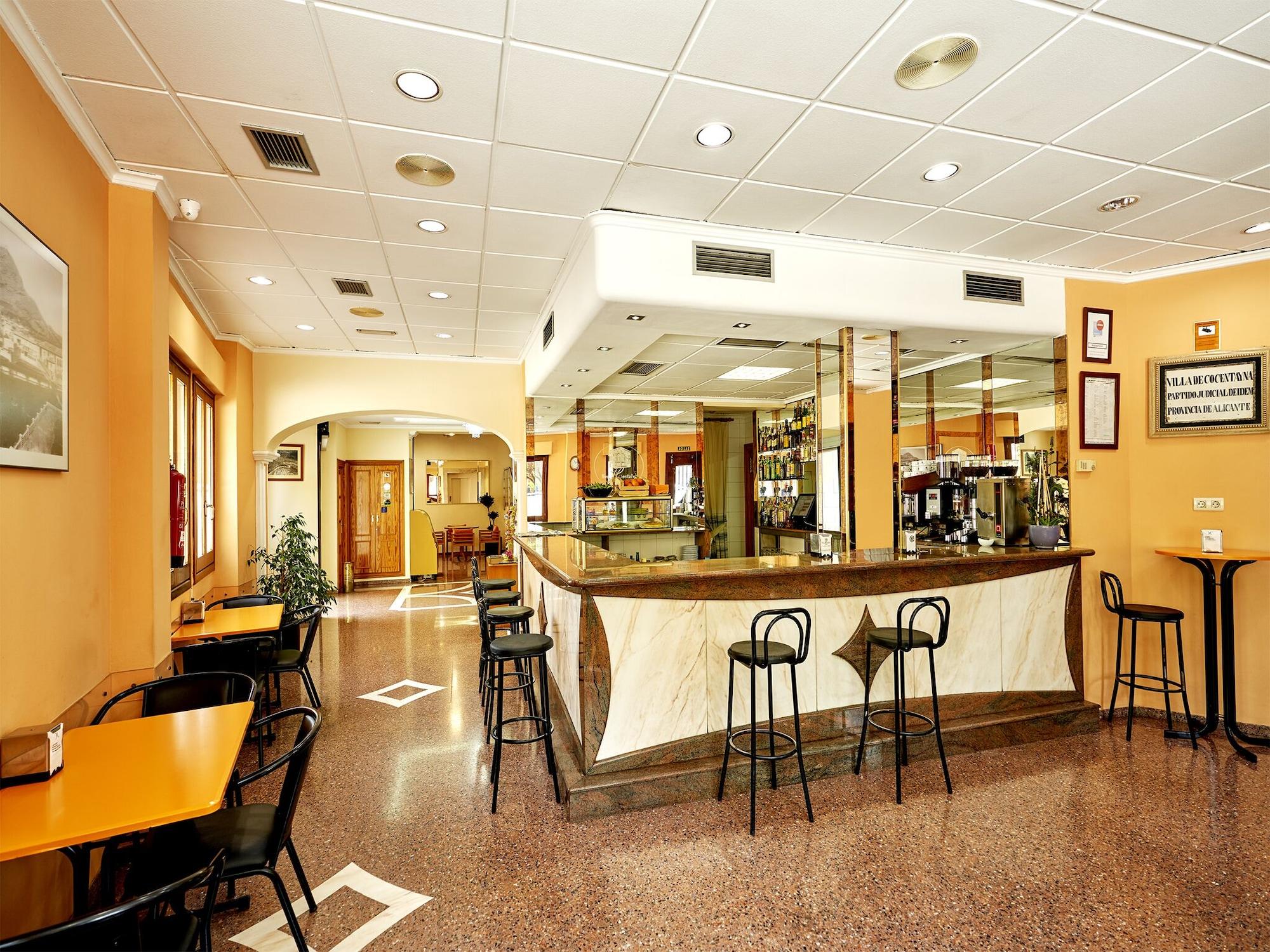 Bar/Salón Hotel Anna