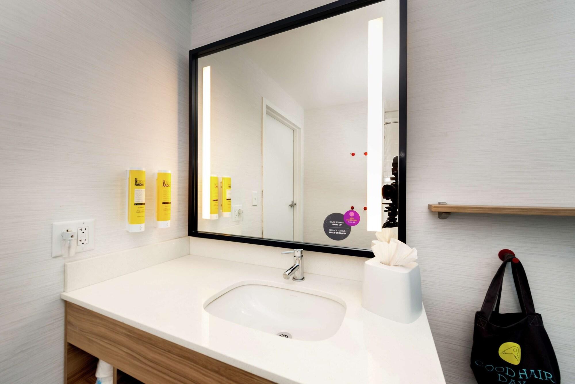 Equipamiento de Habitación Tru By Hilton Staunton