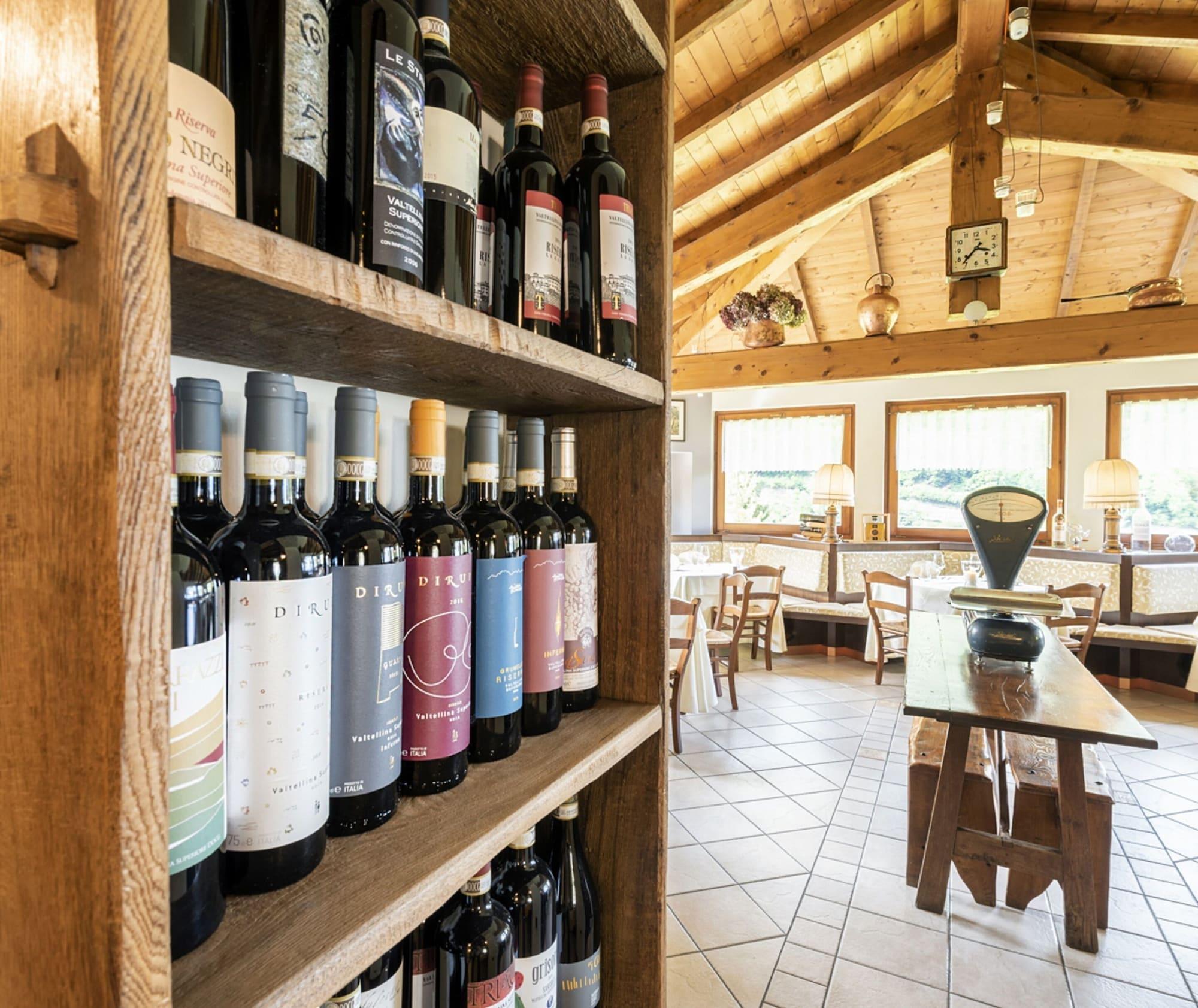 Bar/Salón Locanda Sant'Anna