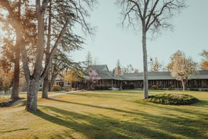 Alojamiento - Sierra Sky Ranch