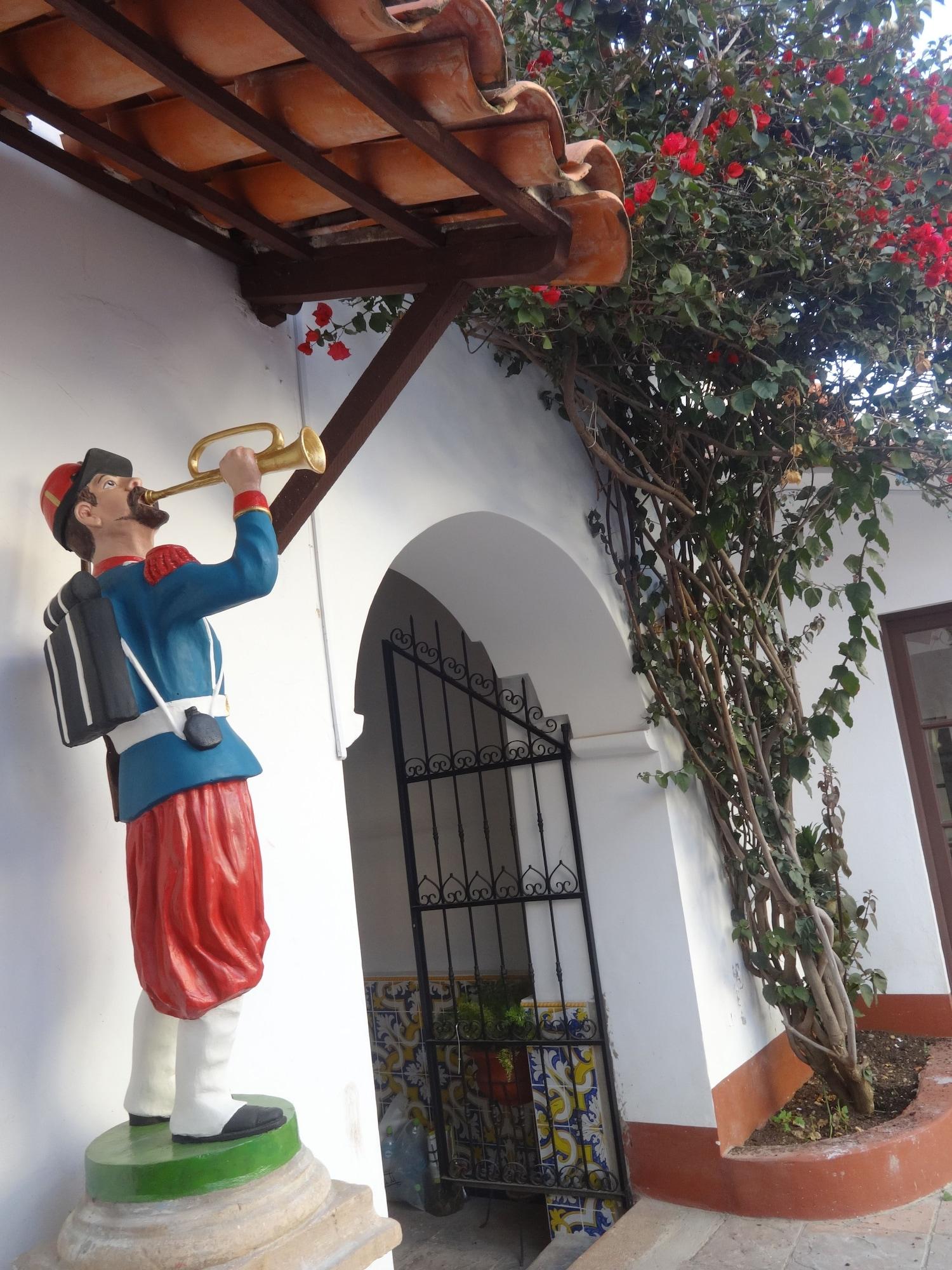 Vista Lobby El Jardin De Su Merced B&B