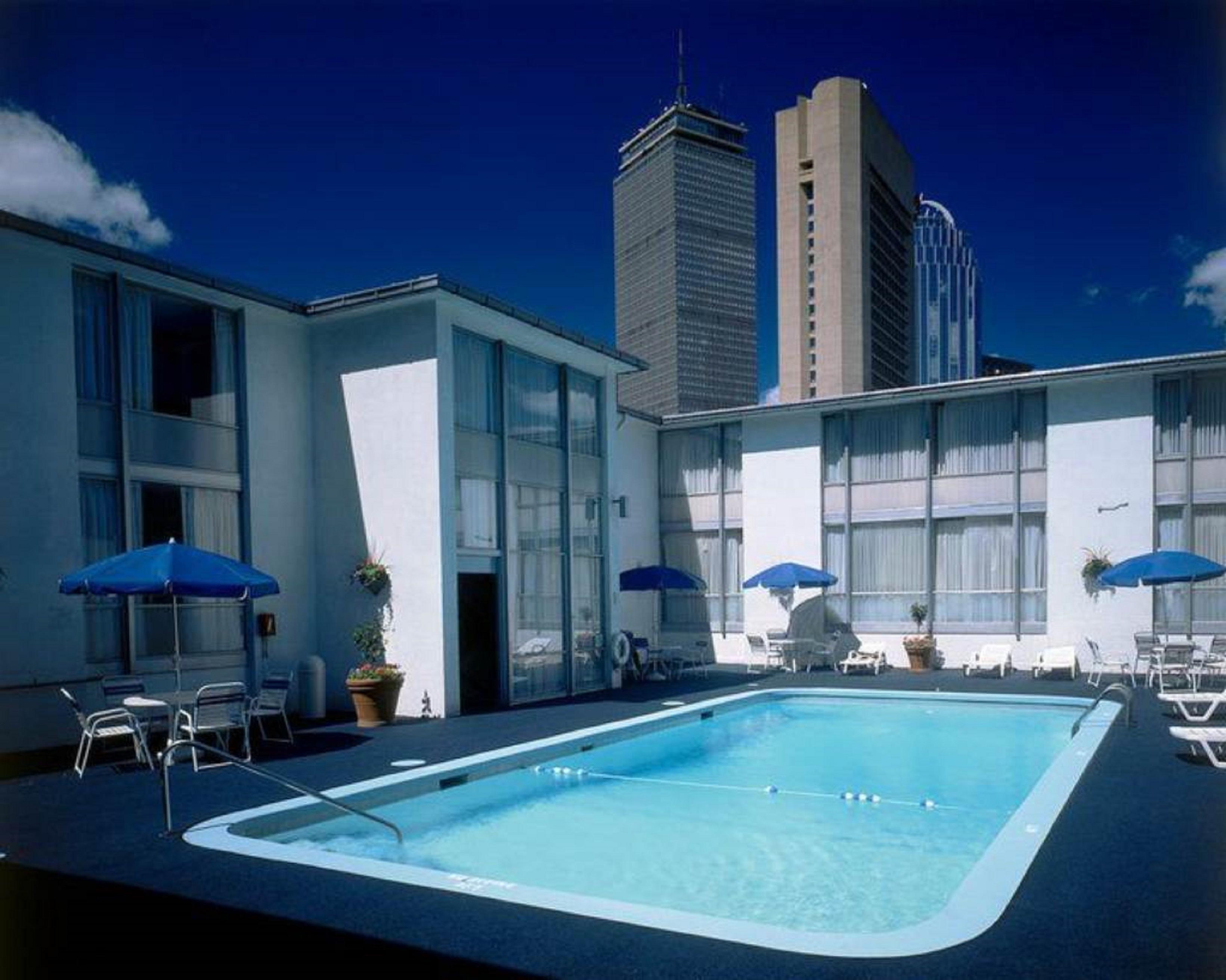 Vista Piscina The Midtown Hotel MOD Collection by Sonesta