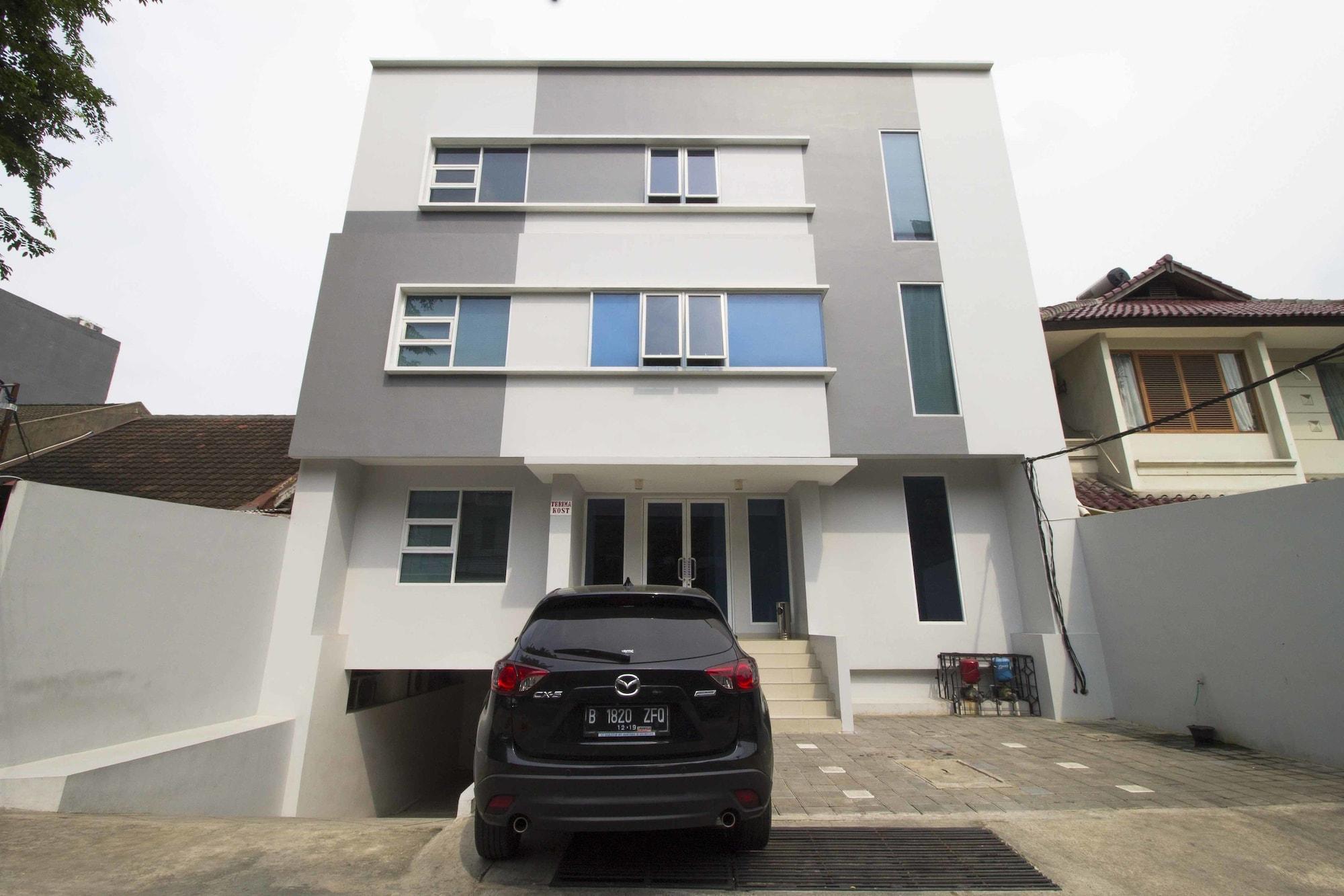 Vista Exterior RedDoorz Plus @ Setiabudi Tengah