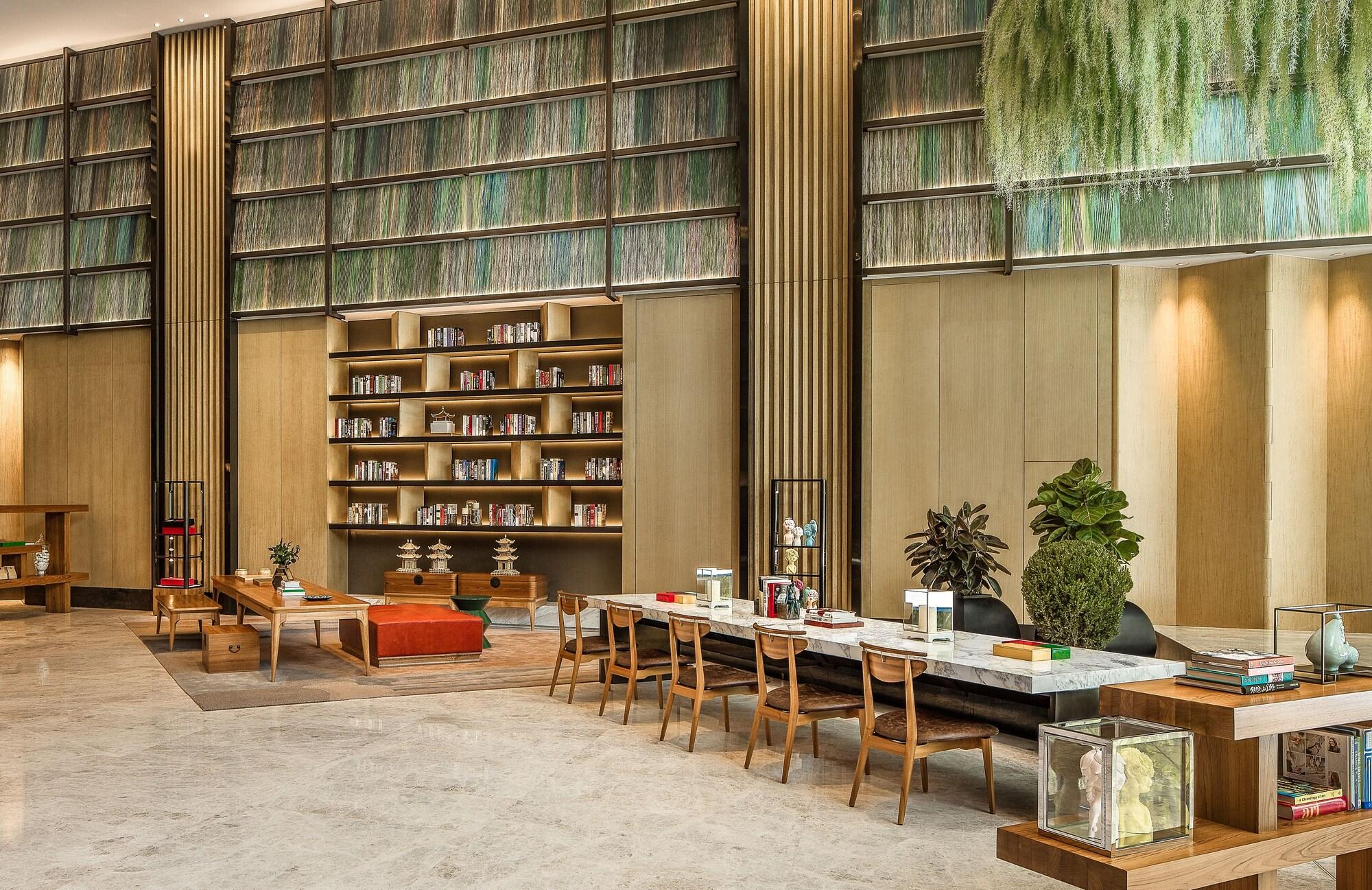 Vista Lobby New World Langfang Hotel