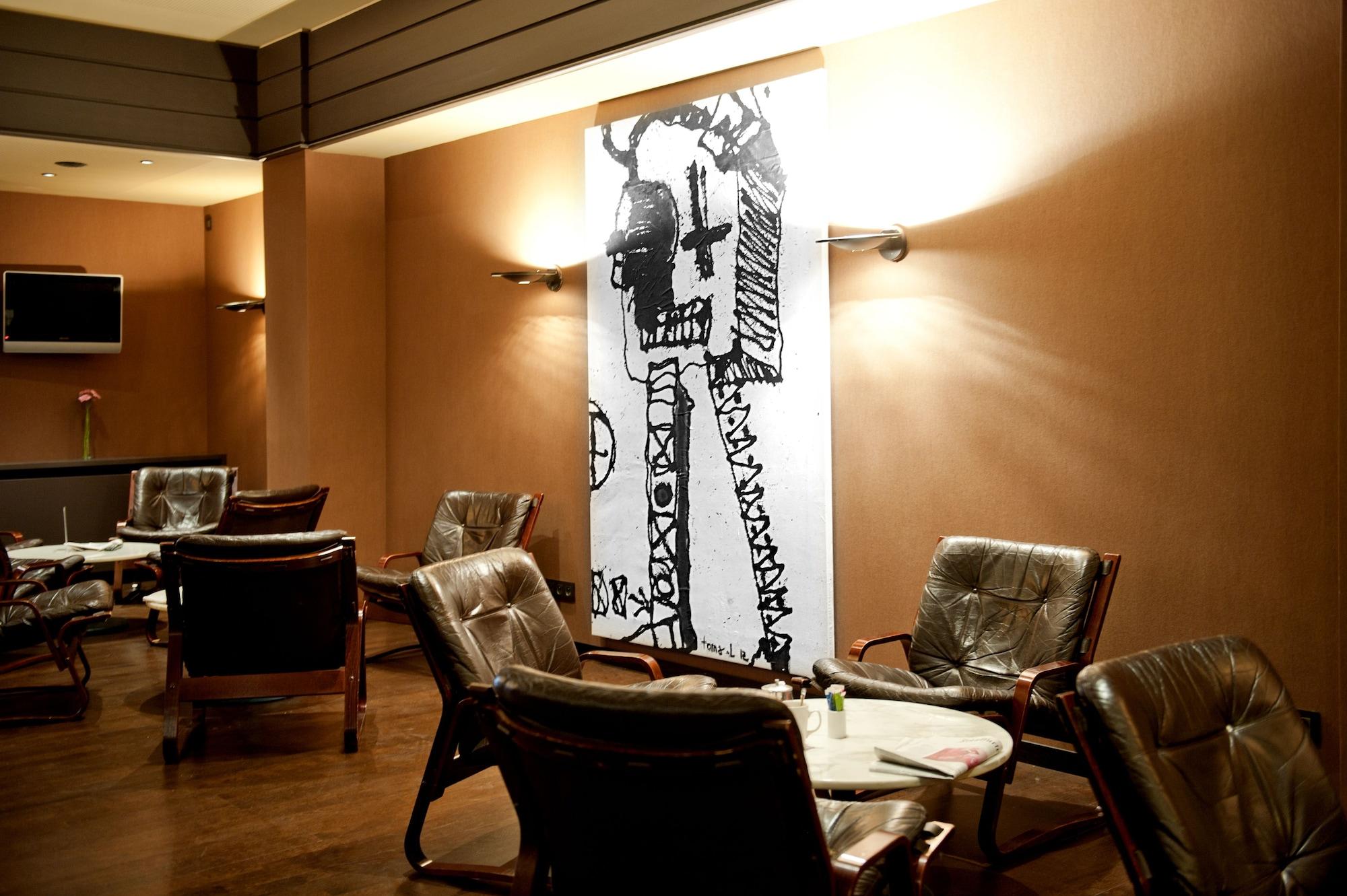 Bar/Salón New Hotel Charlemagne