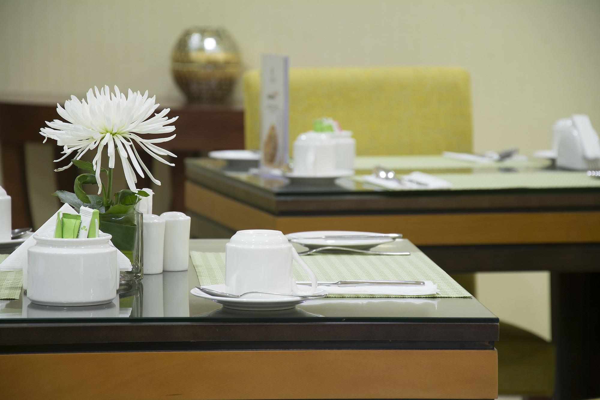 Restaurant Al Khoory Hotel Apartments