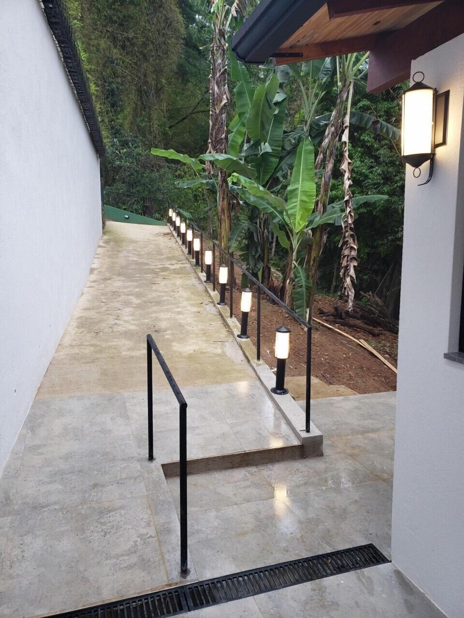 Vista Lobby Pousada Chácara Aracê