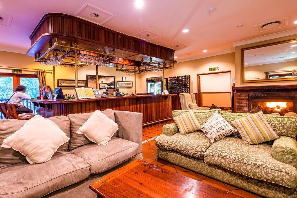 Vista Lobby Thyme Inn on Greenway