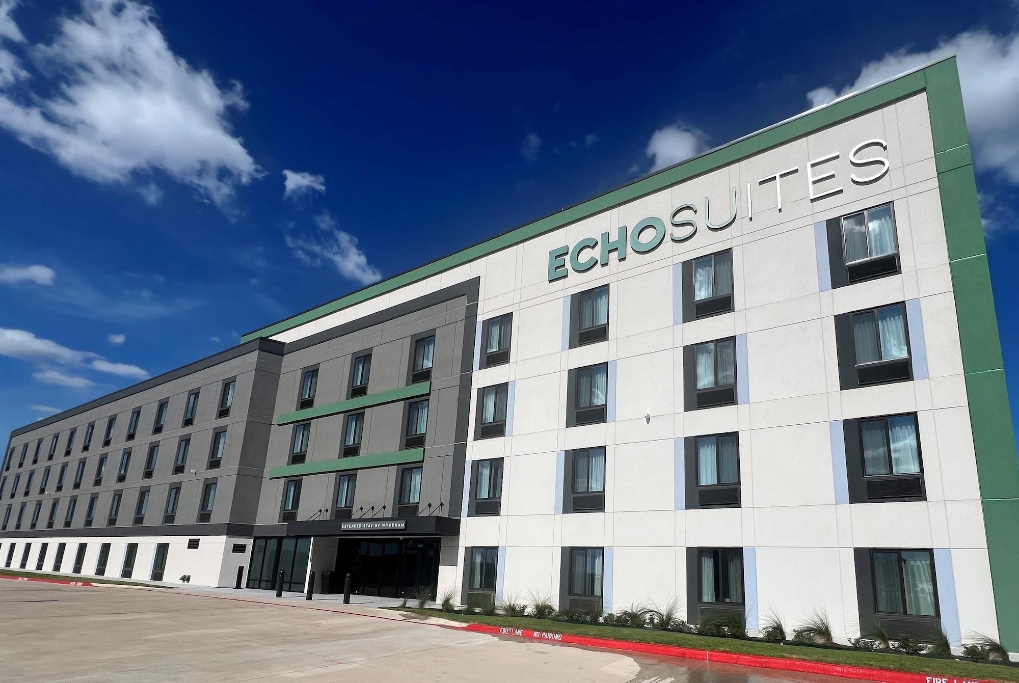 Vista Exterior ECHO Suites Extended Stay by Wyndham Houston Katy West
