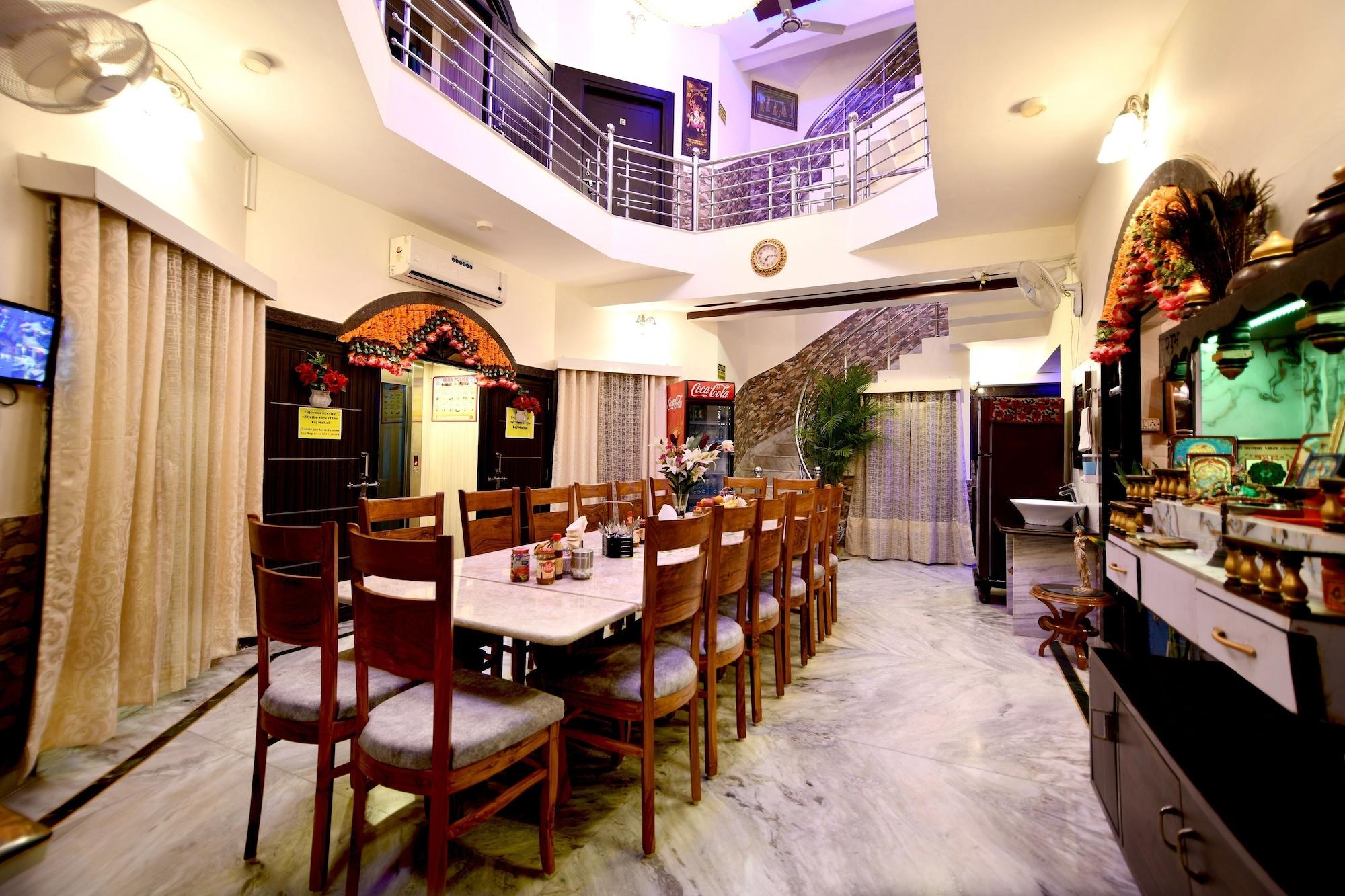 Restaurant Aman Homestay a Boutique Hotel