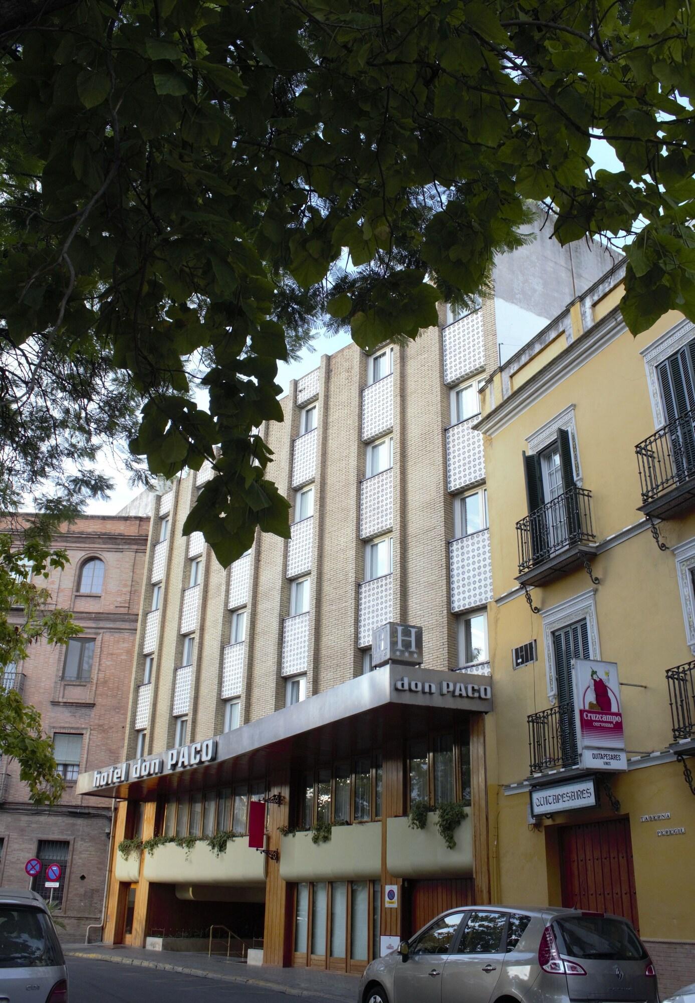 Vista Exterior Hotel Don Paco