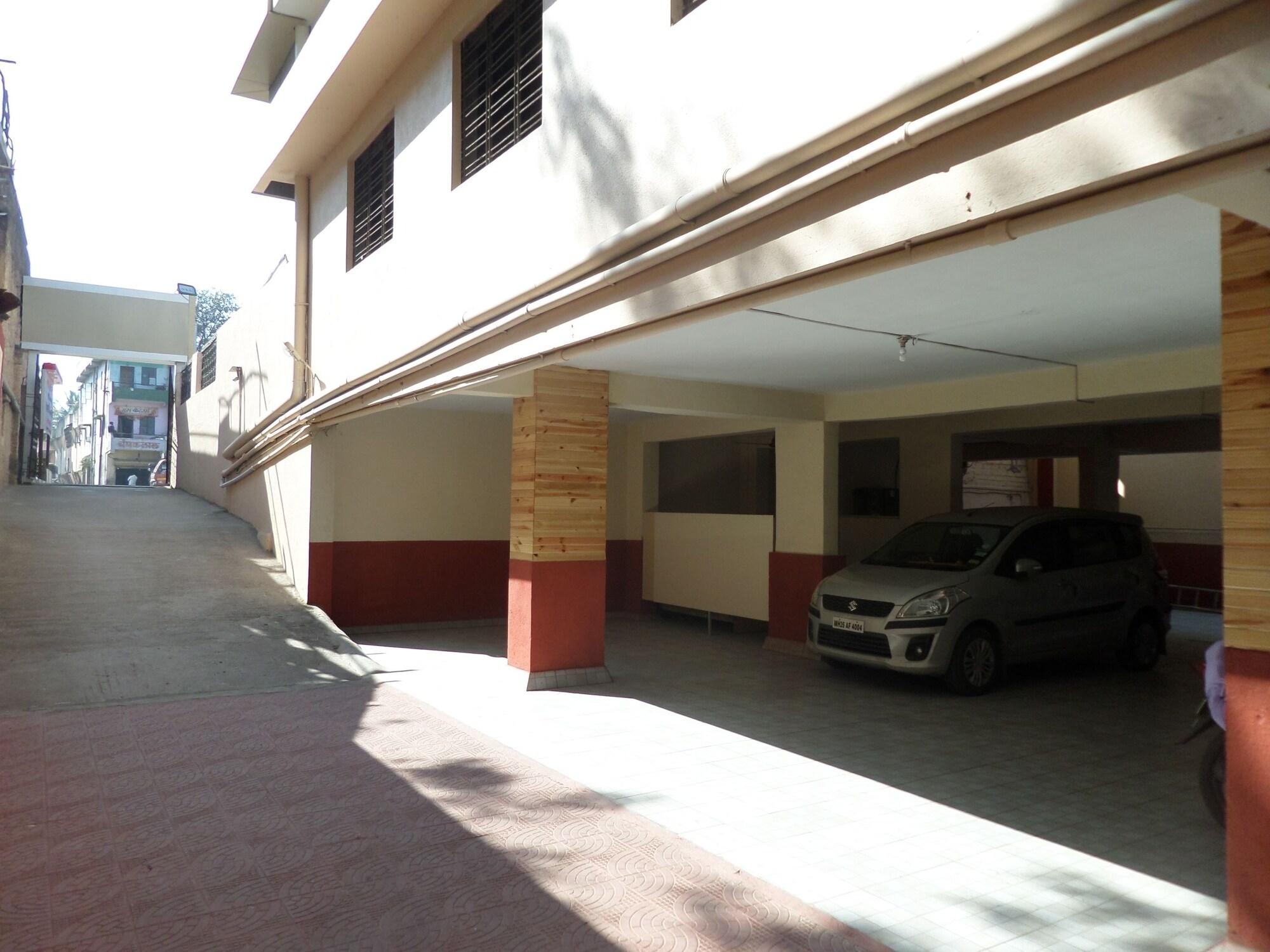 Comodidades del Alojamiento Hotel Gandharv Garden