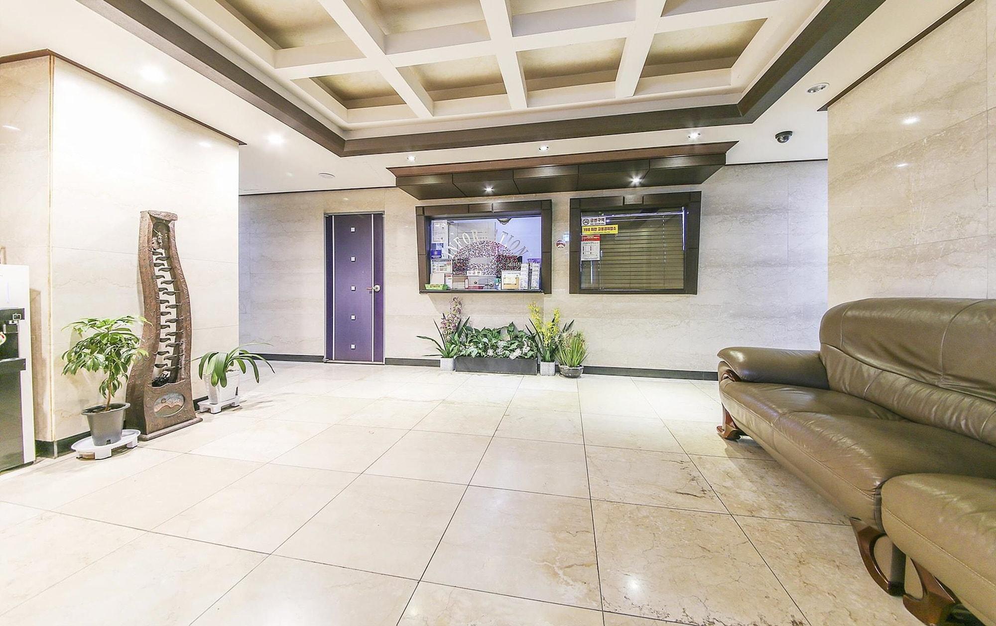 Vista Lobby Sketch Motel