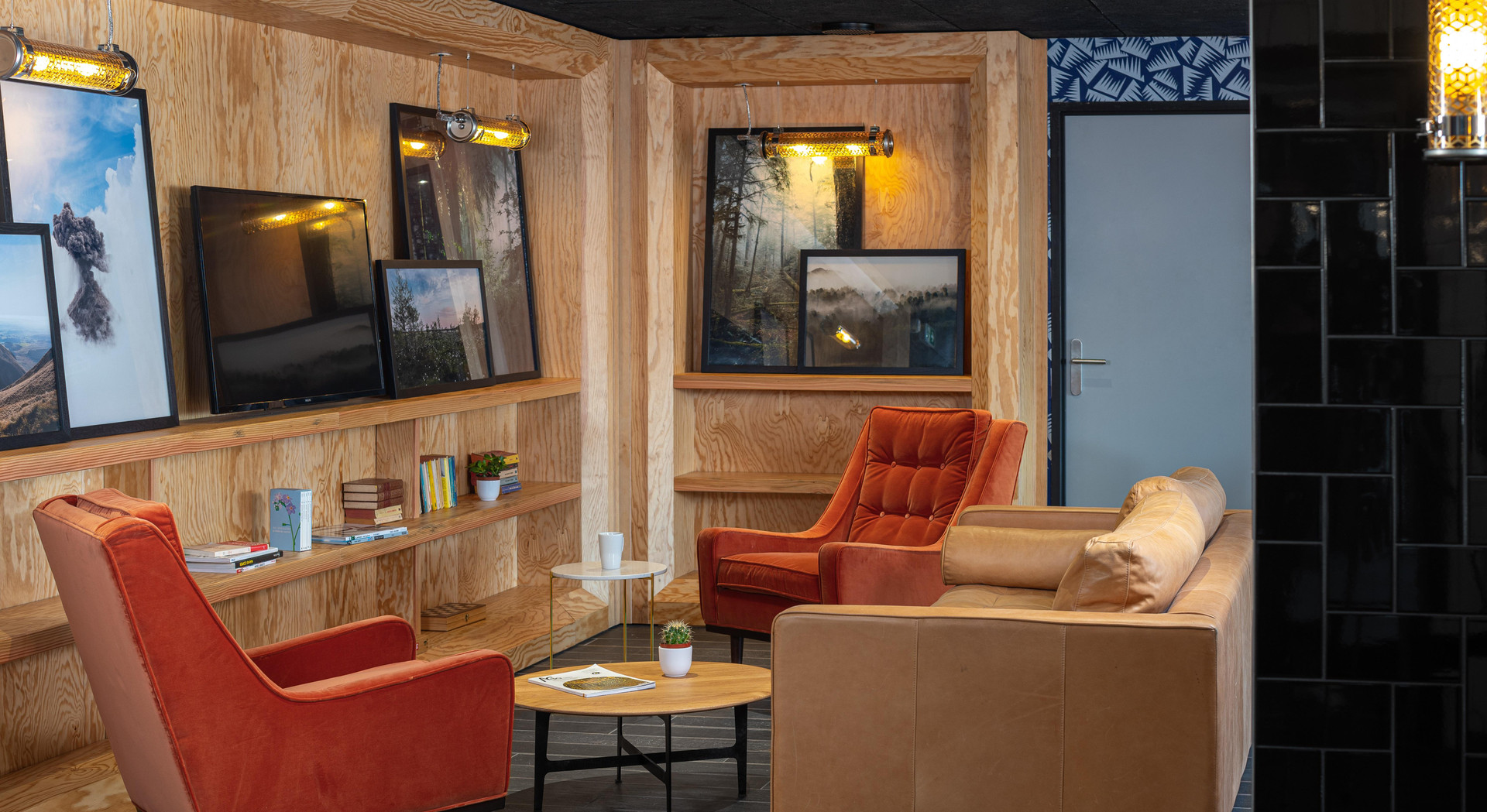 Vista Lobby Eklo Hotels Paris Roissy CDG Airport