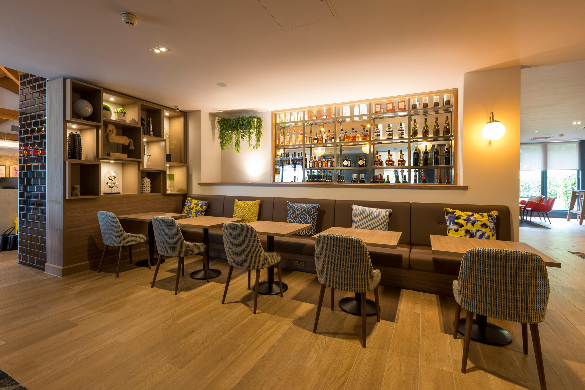 Vista Lobby Holiday Inn Cambridge by IHG