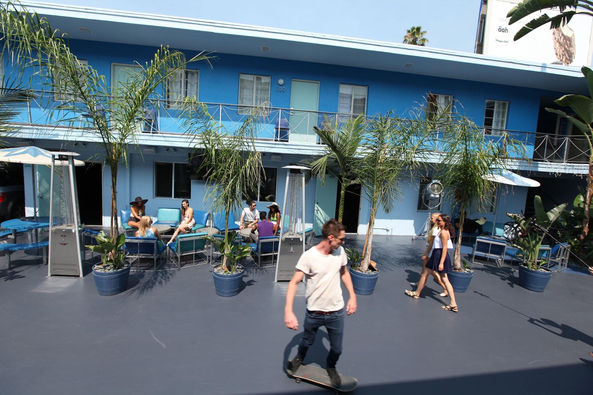Vista Exterior Banana Bungalow Hollywood Hotel & Hostel