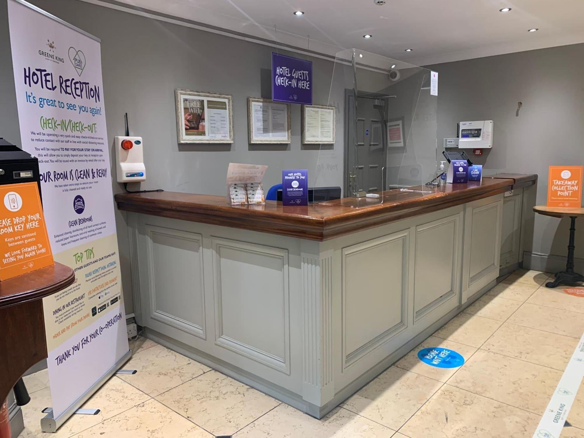 Vista Lobby The Cedars Inn by Greene King Inns