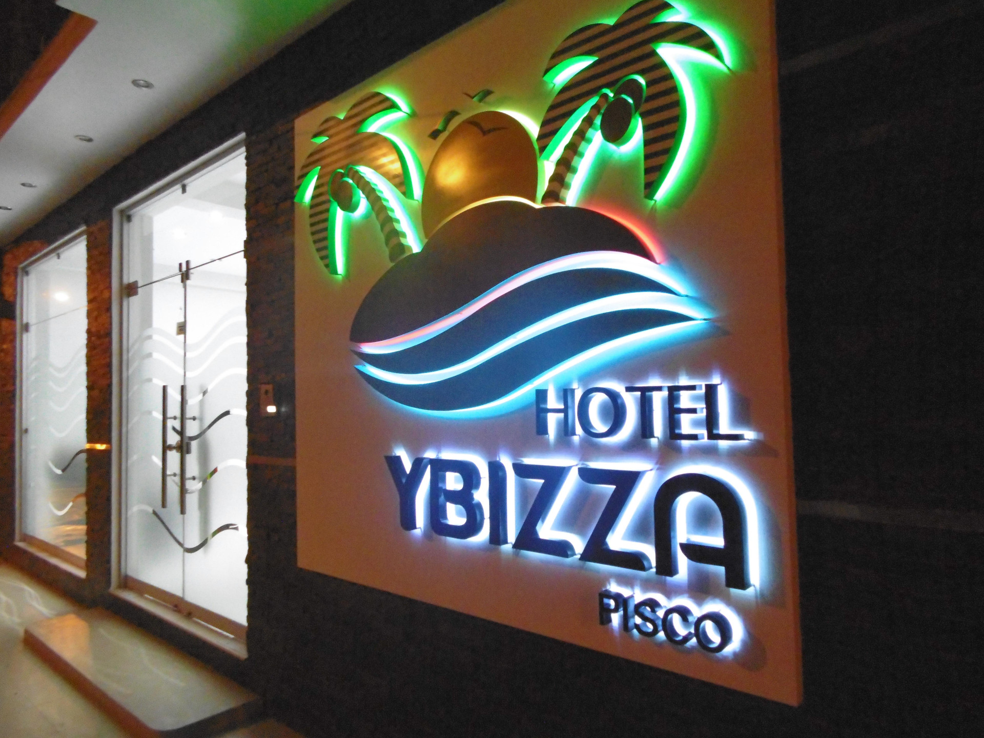 Vista Exterior Hotel Ybizza