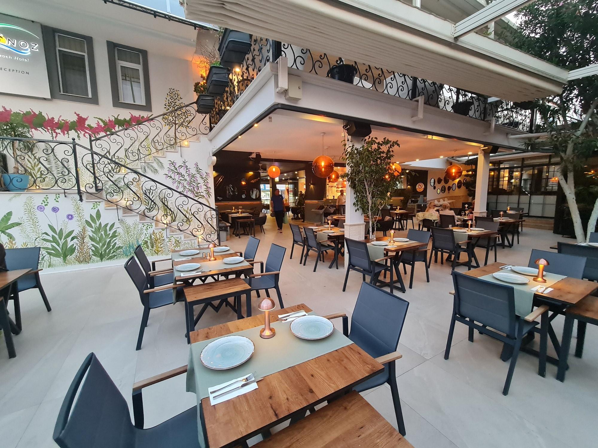 Restaurant Tonoz Beach Hotel