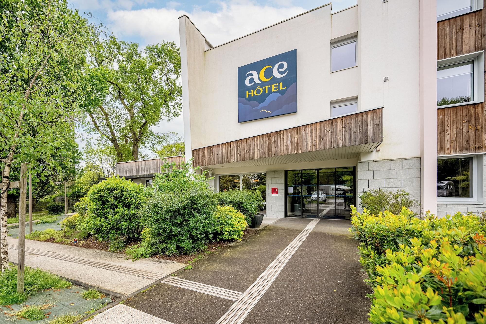 Varios ACE Hôtel Bordeaux-Cestas