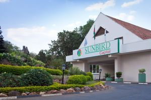 Alojamiento - Sunbird Capital Hotel