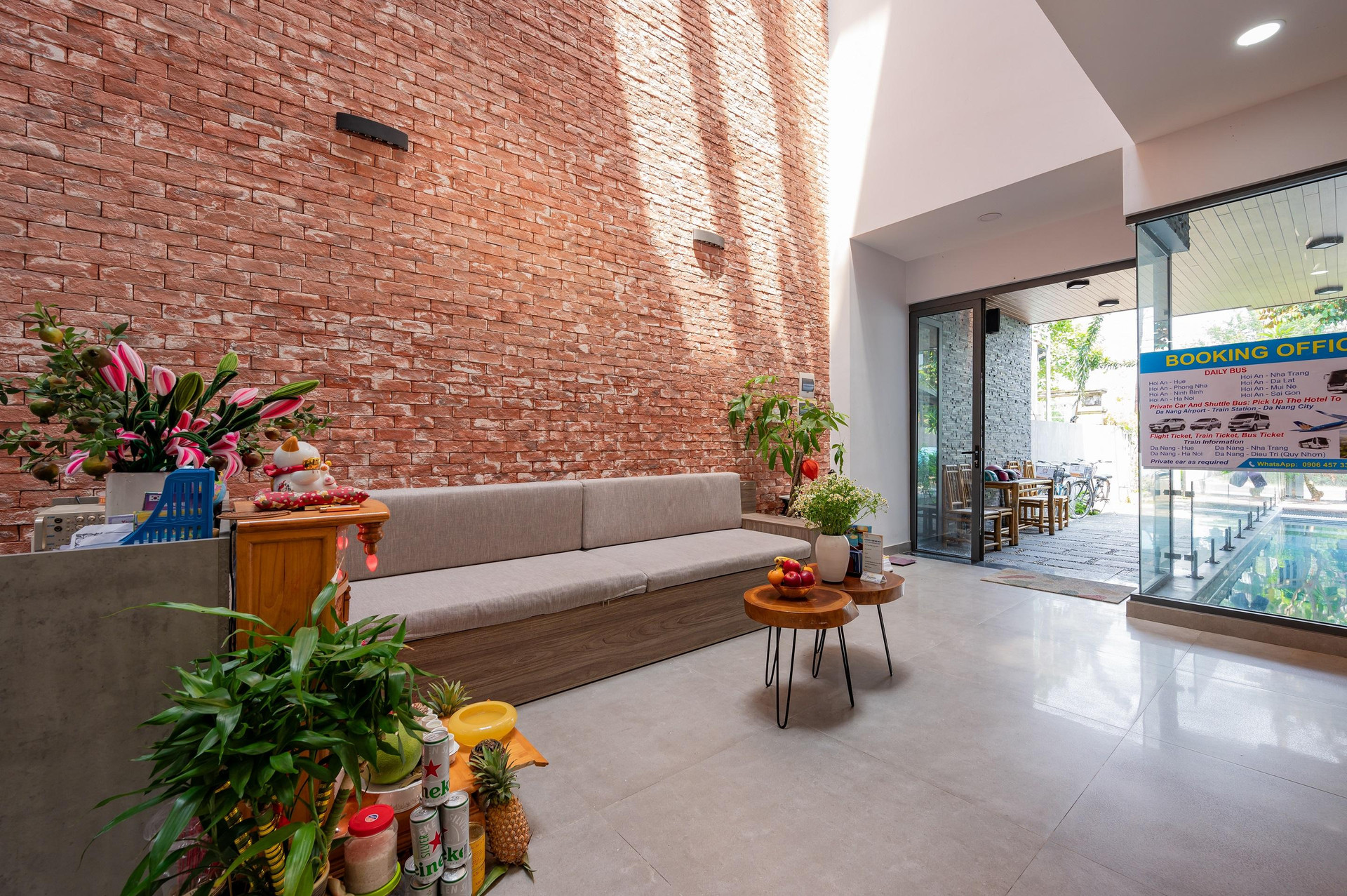 Vista Lobby Lasanta Villa