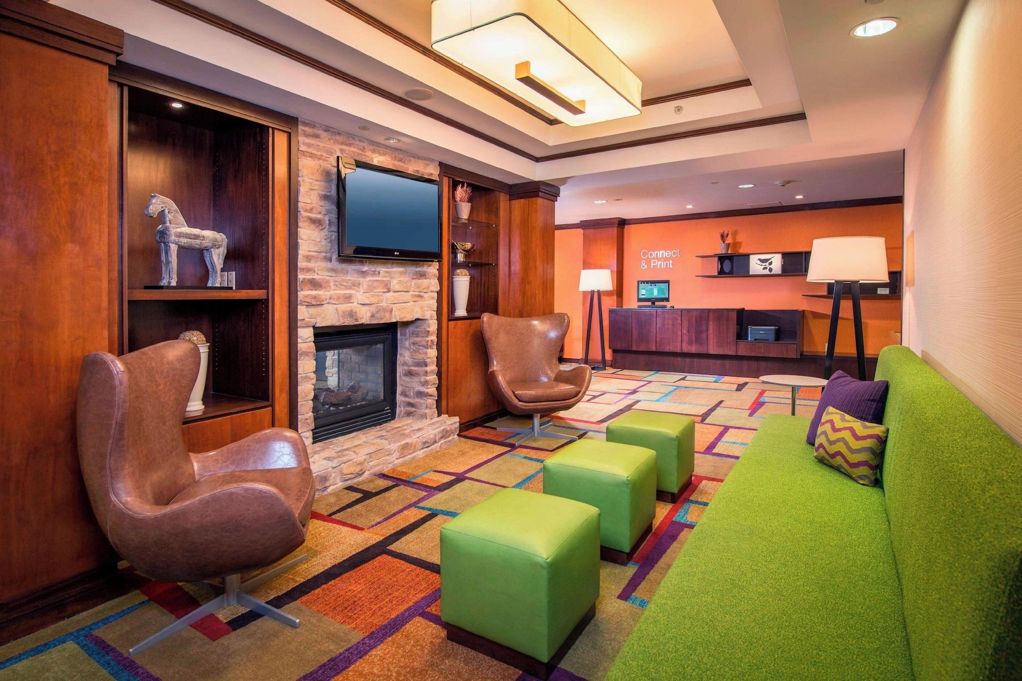 Vista Lobby Fairfield Inn & Suites by Marriott Williamsburg