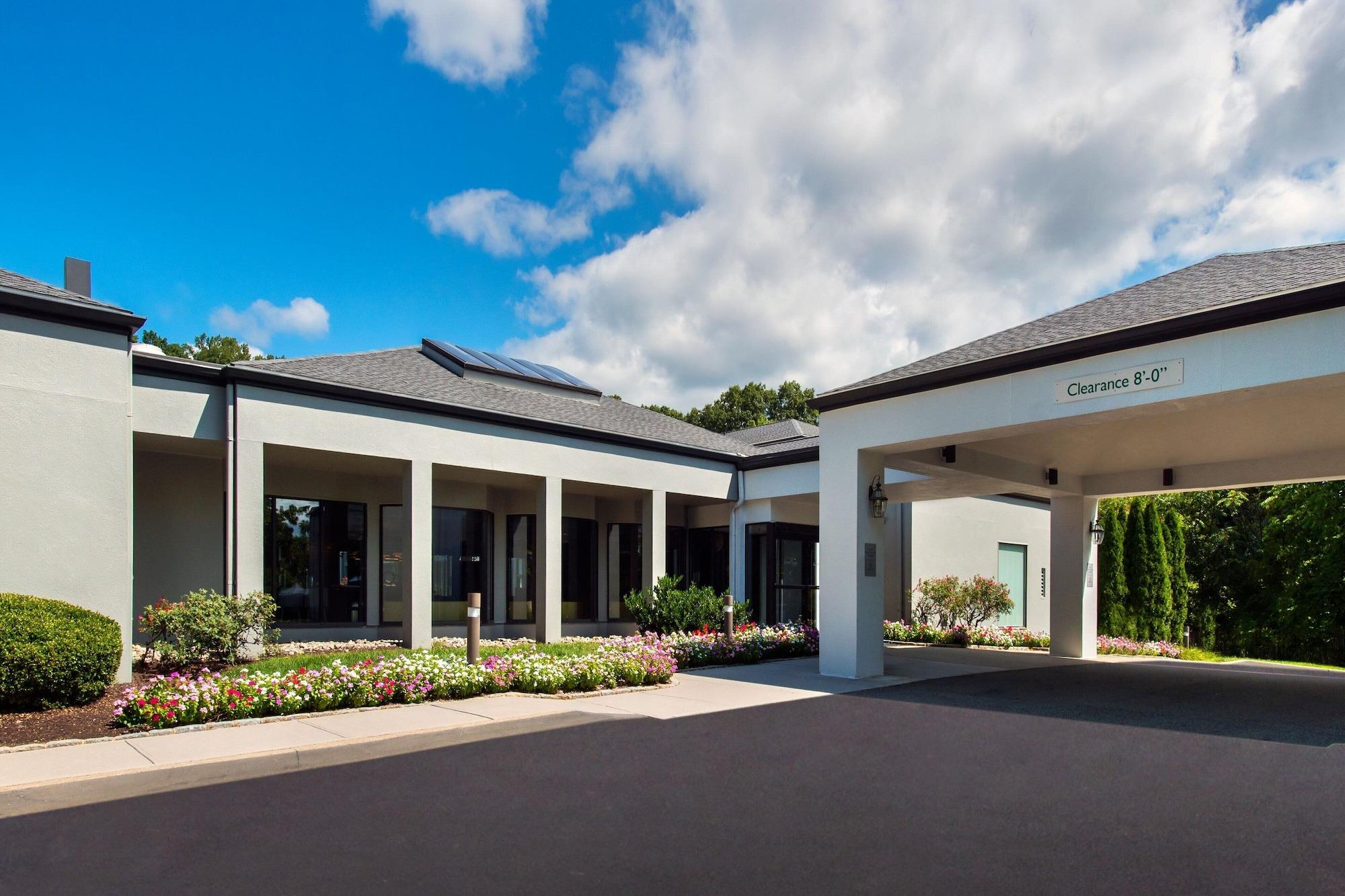 Vista Exterior Courtyard by Marriott Tarrytown Westchester County