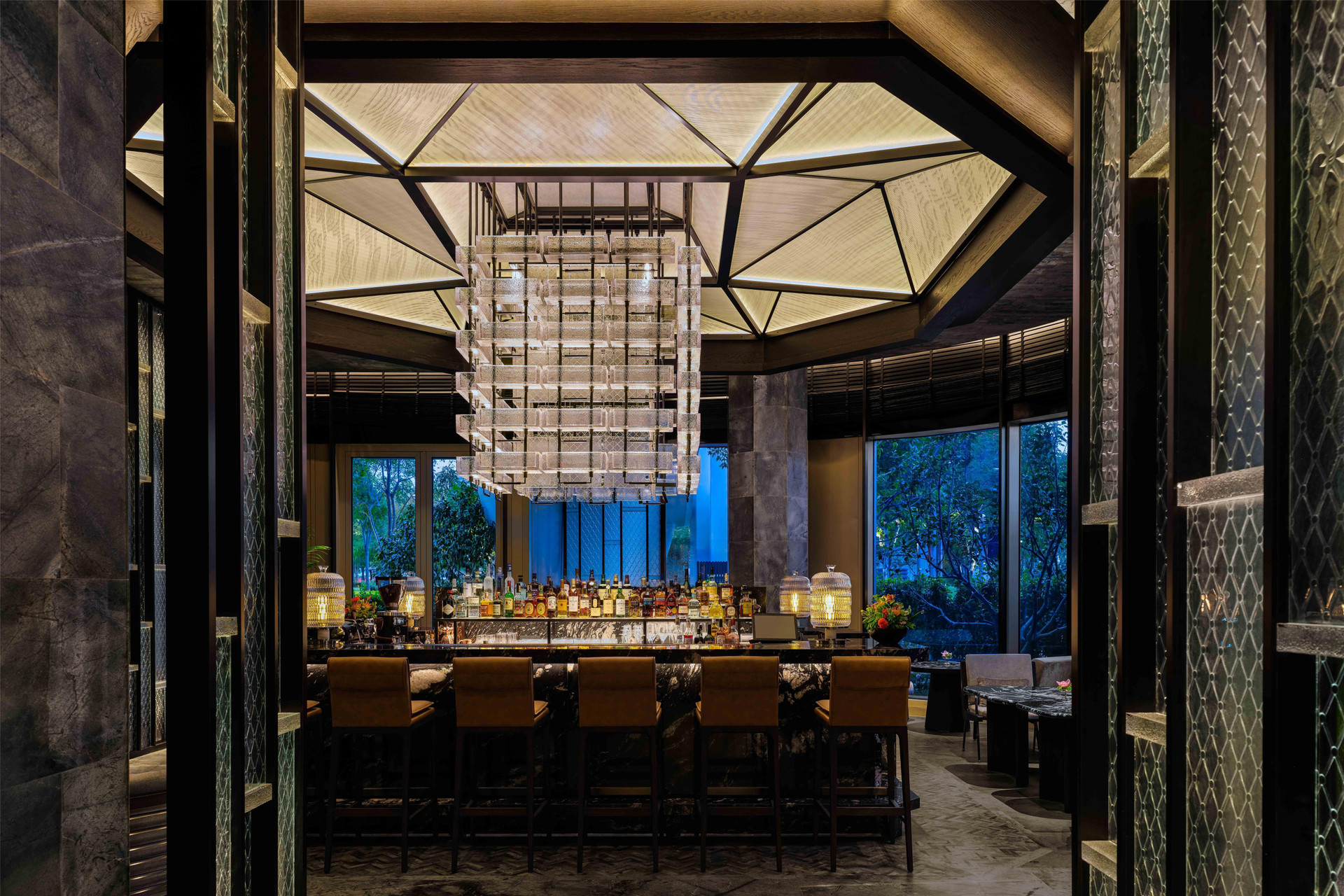 Bar/Salón Waldorf Astoria Shanghai Qiantan