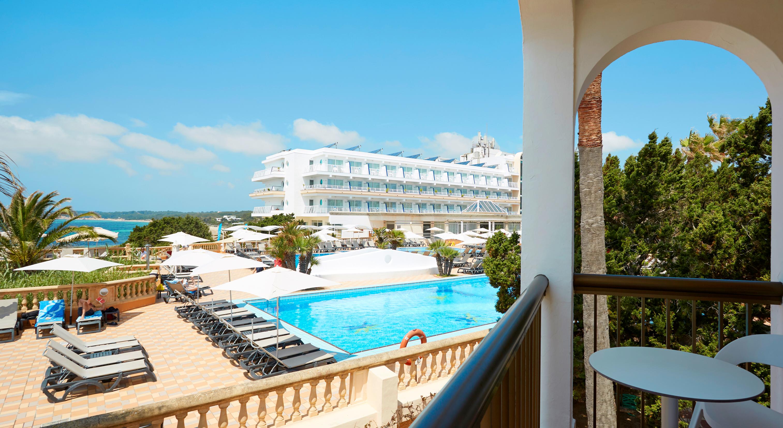 Vista Exterior Insotel Hotel Formentera Playa