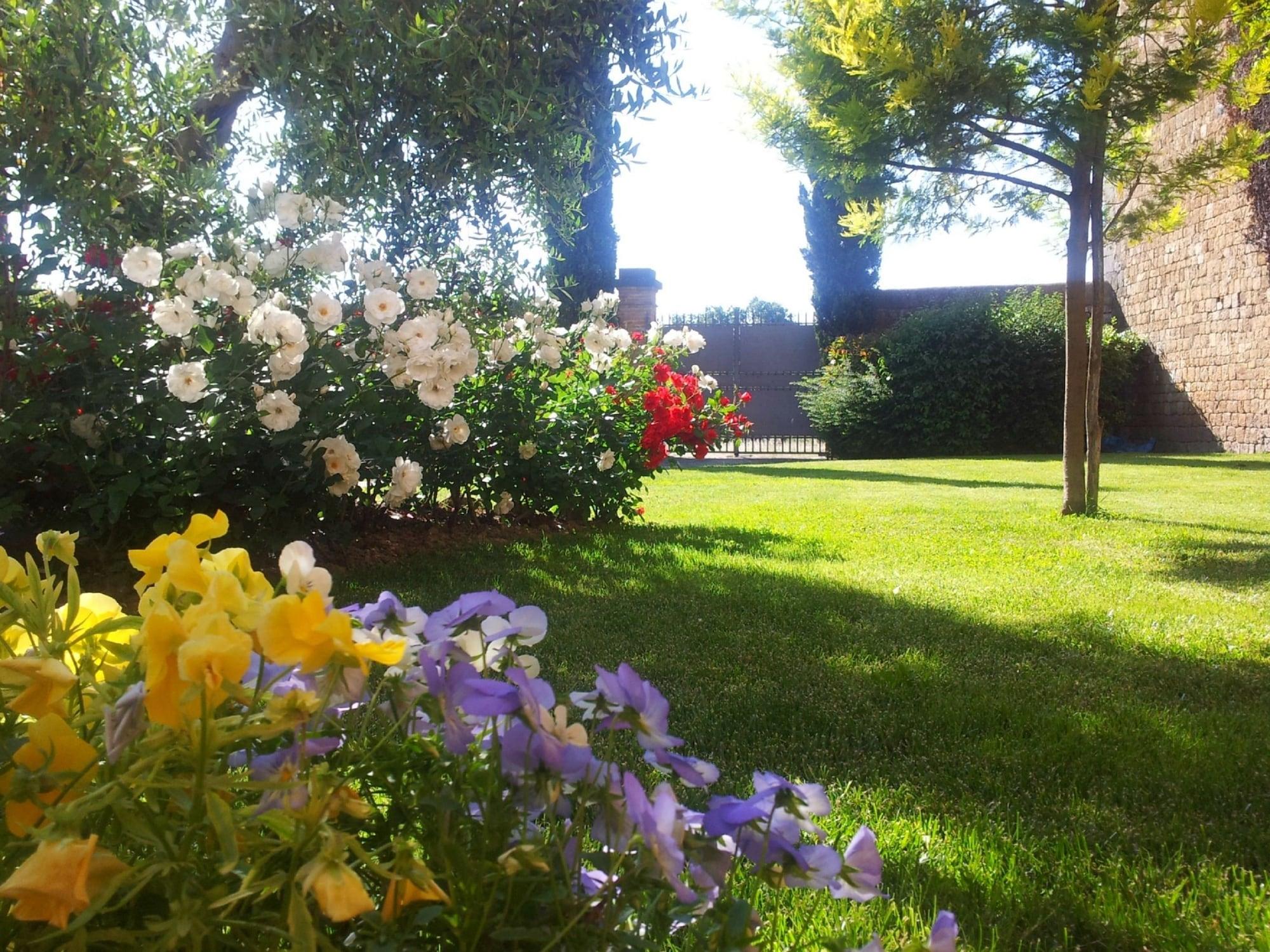 Vista Exterior Country Hotel Borgo Sant'Ippolito