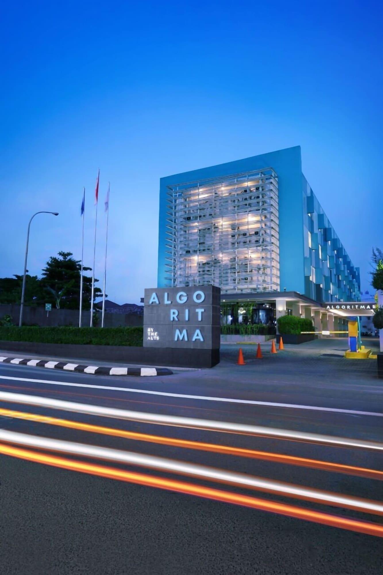 Varios Algoritma Hotel