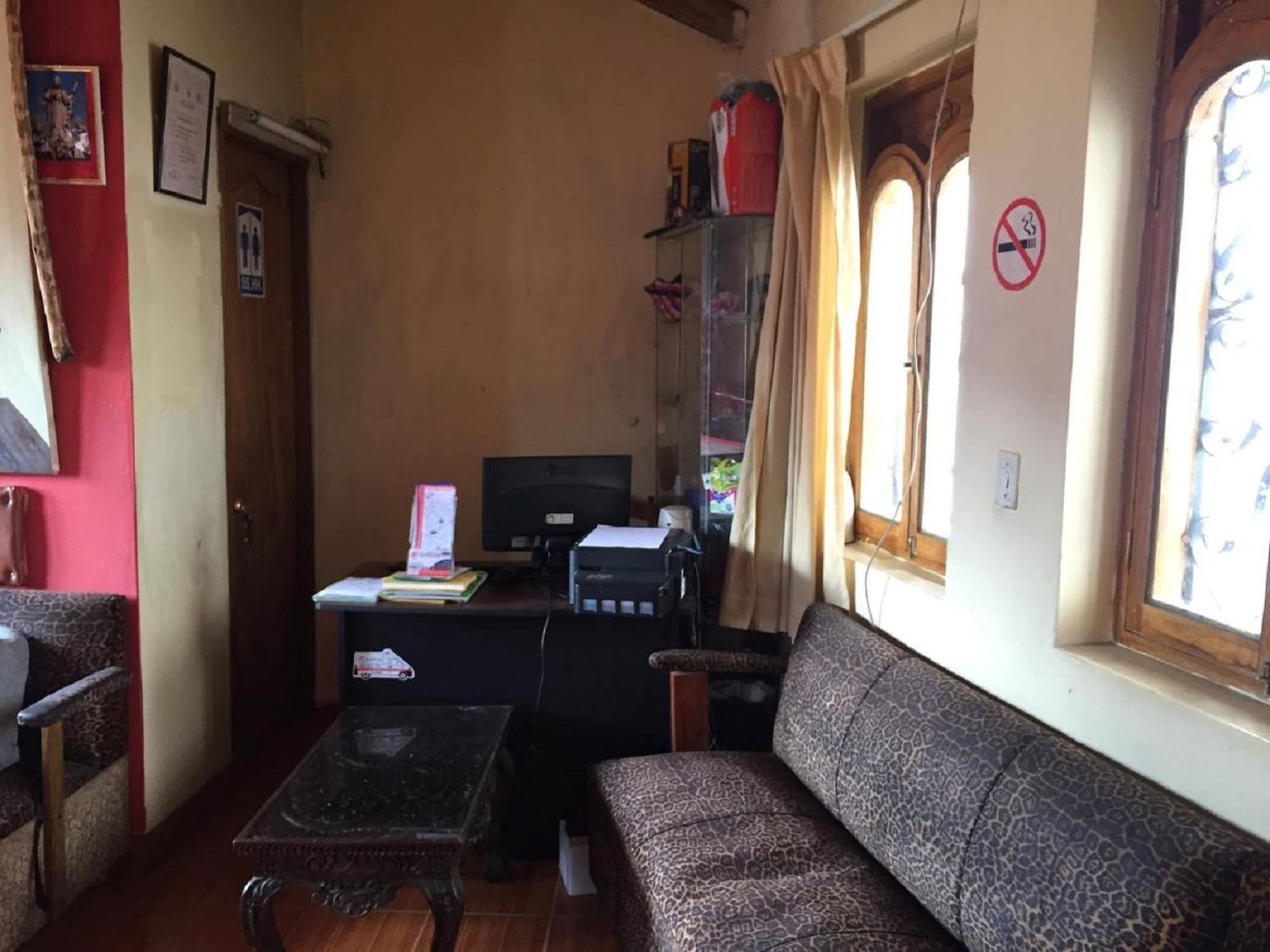 Vista Lobby Arrieros Hostal