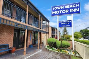 Alojamiento - Town Beach Motor Inn