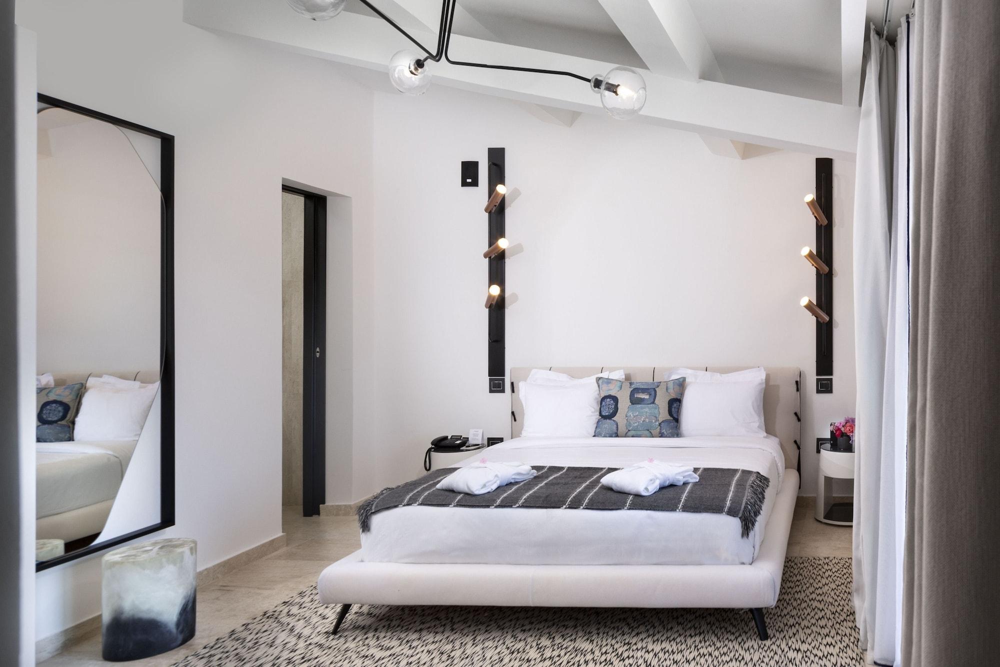 Habitación Sulia House Porto Rotondo, Curio Collection by Hilton