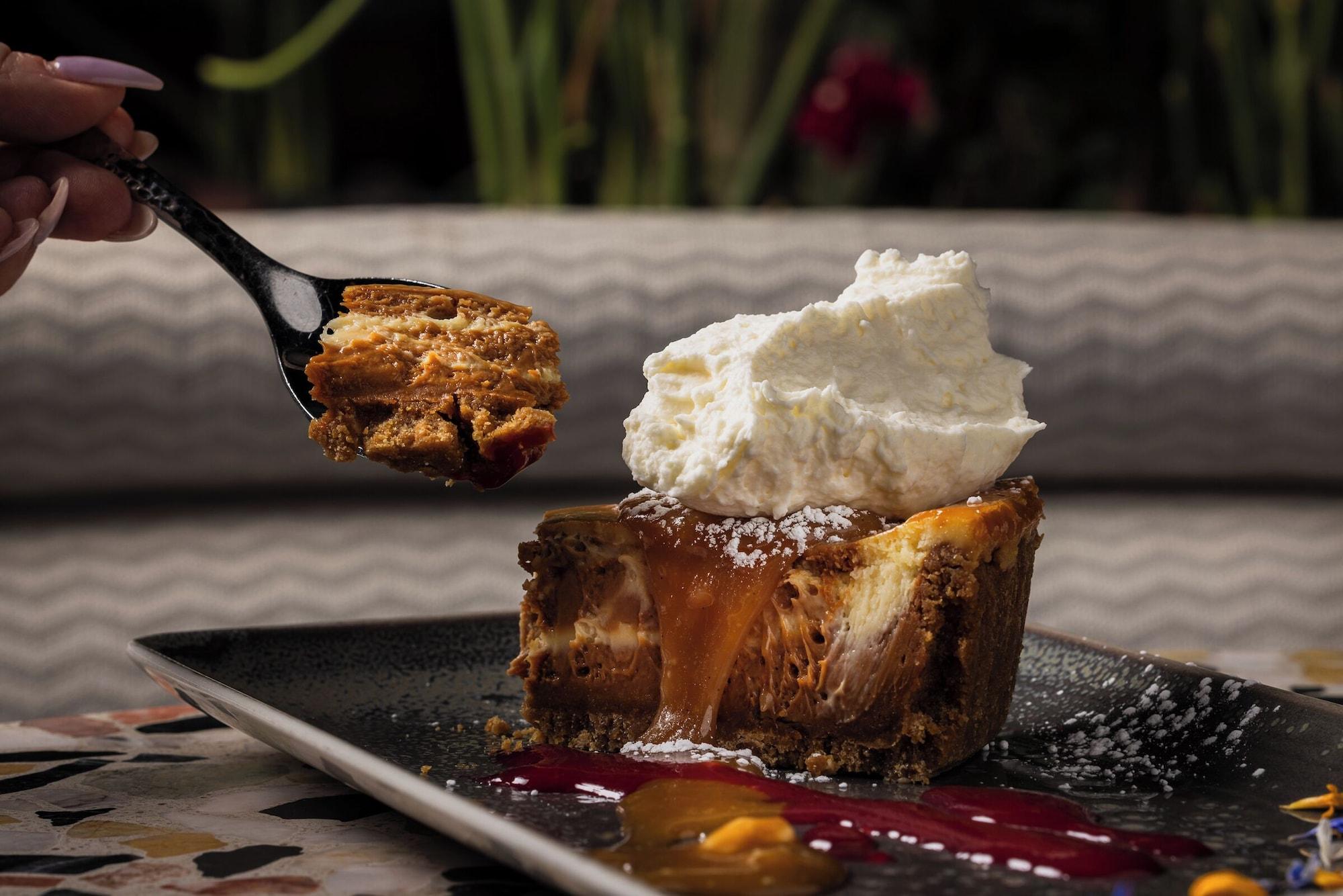 Bar/Salón Kimpton Hotel Palomar Phoenix Cityscape by IHG