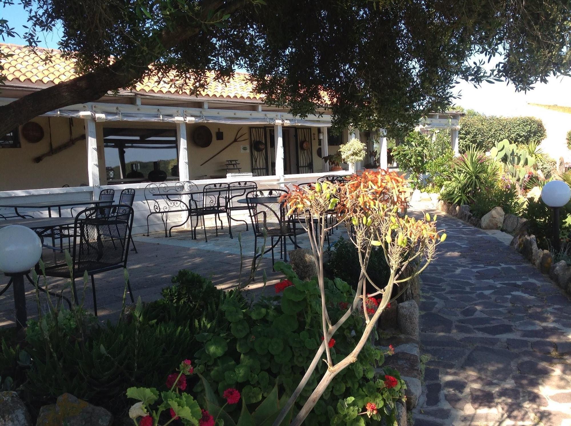 Vista Exterior Locanda Murales