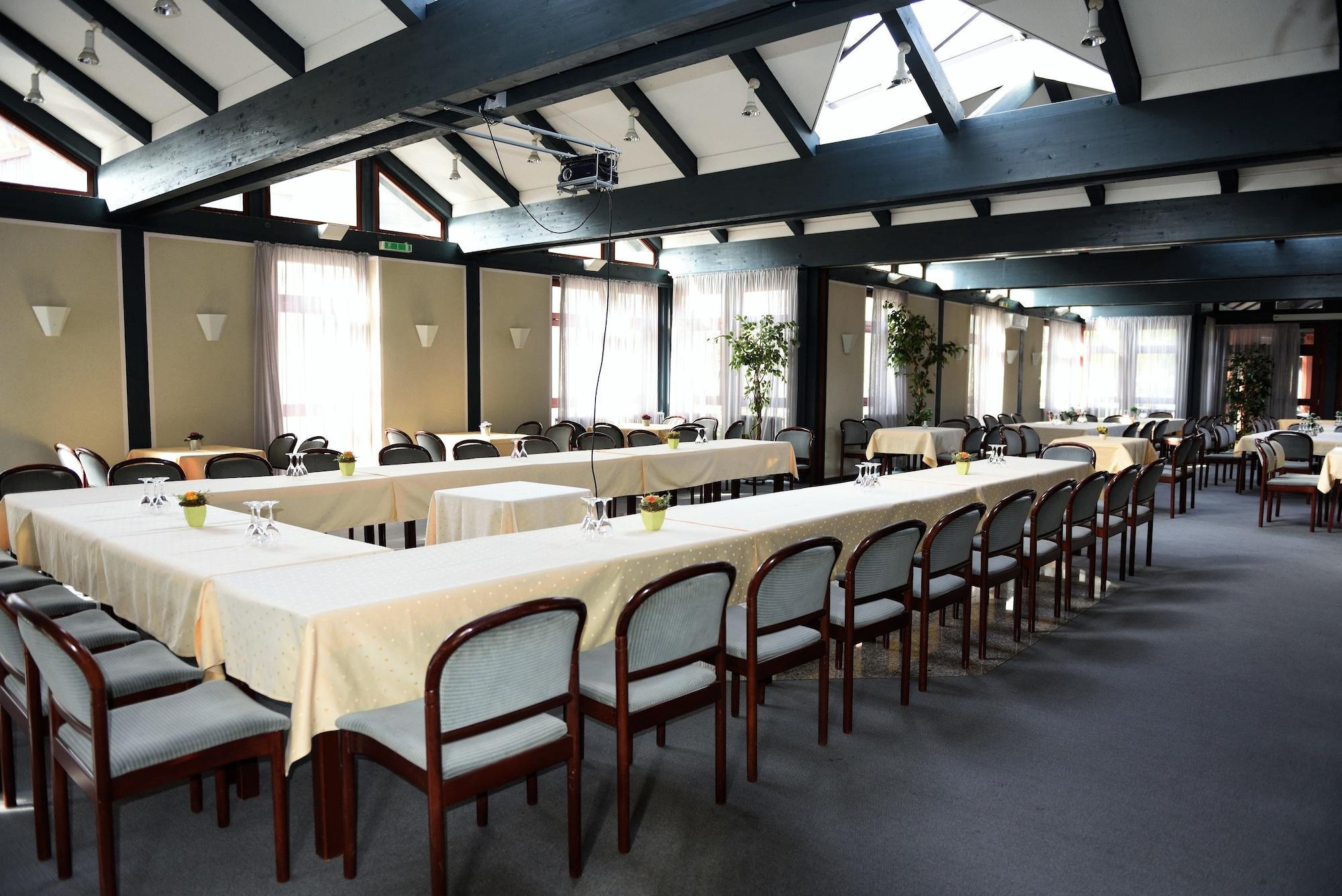 Centro de Negocios Parkhotel Deutsches Haus