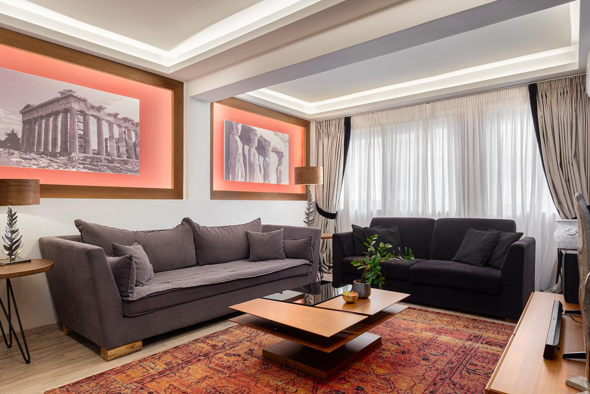 Varios Acropolis Luxury Living