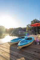 Alquiler Vacacional - 5BR - Lakefront Home - King Beds, Private Dock, Kayaks, Canoe, & fast internet