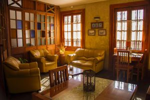 Alojamiento - Hotel Cristóbal Colón