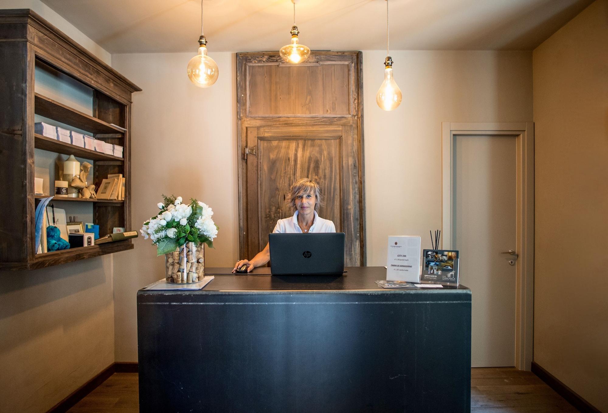 Vista Lobby La Canonica – Charming apartments in Nizza Monferrato