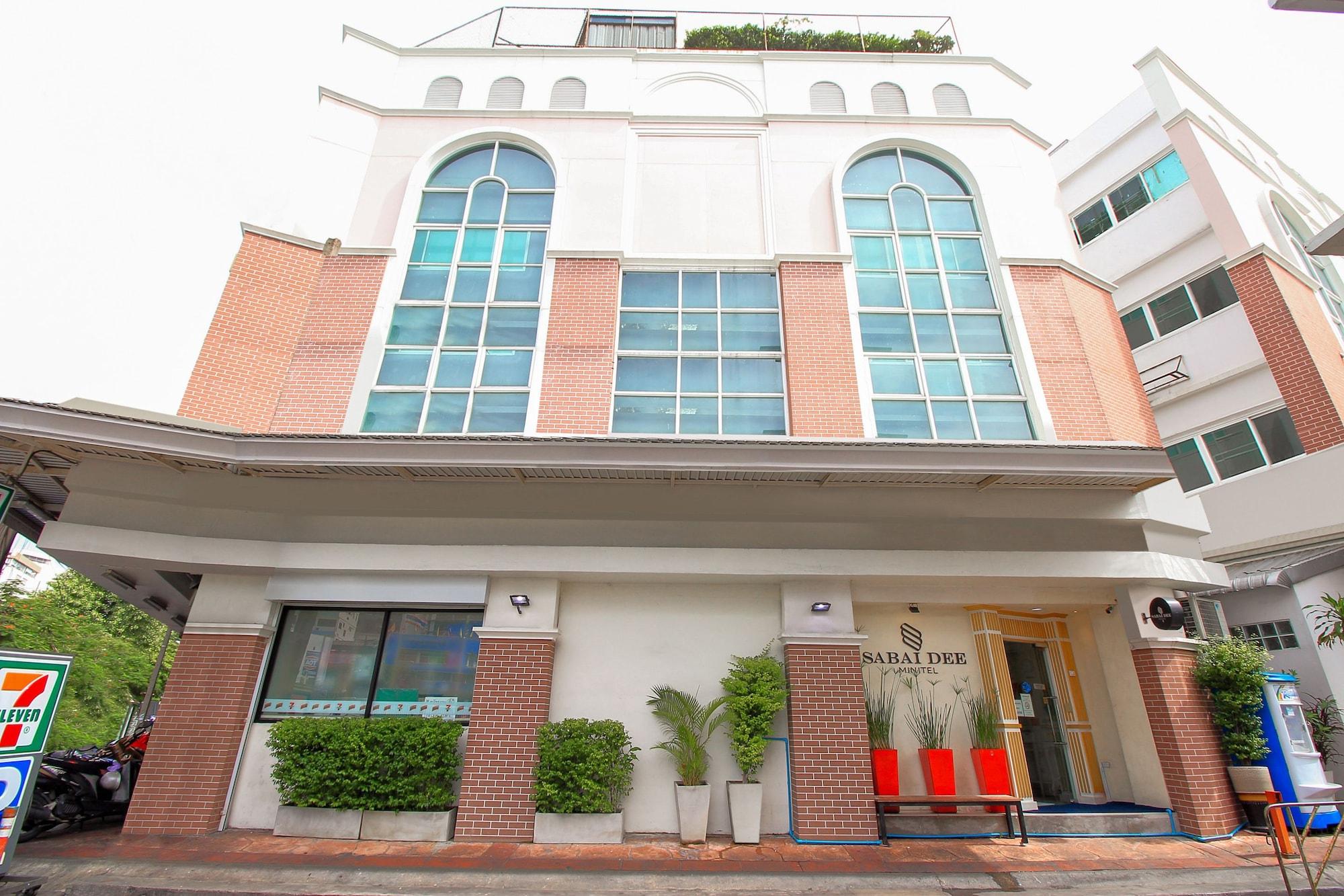 Varios OYO 284 Sabaidee Minitel