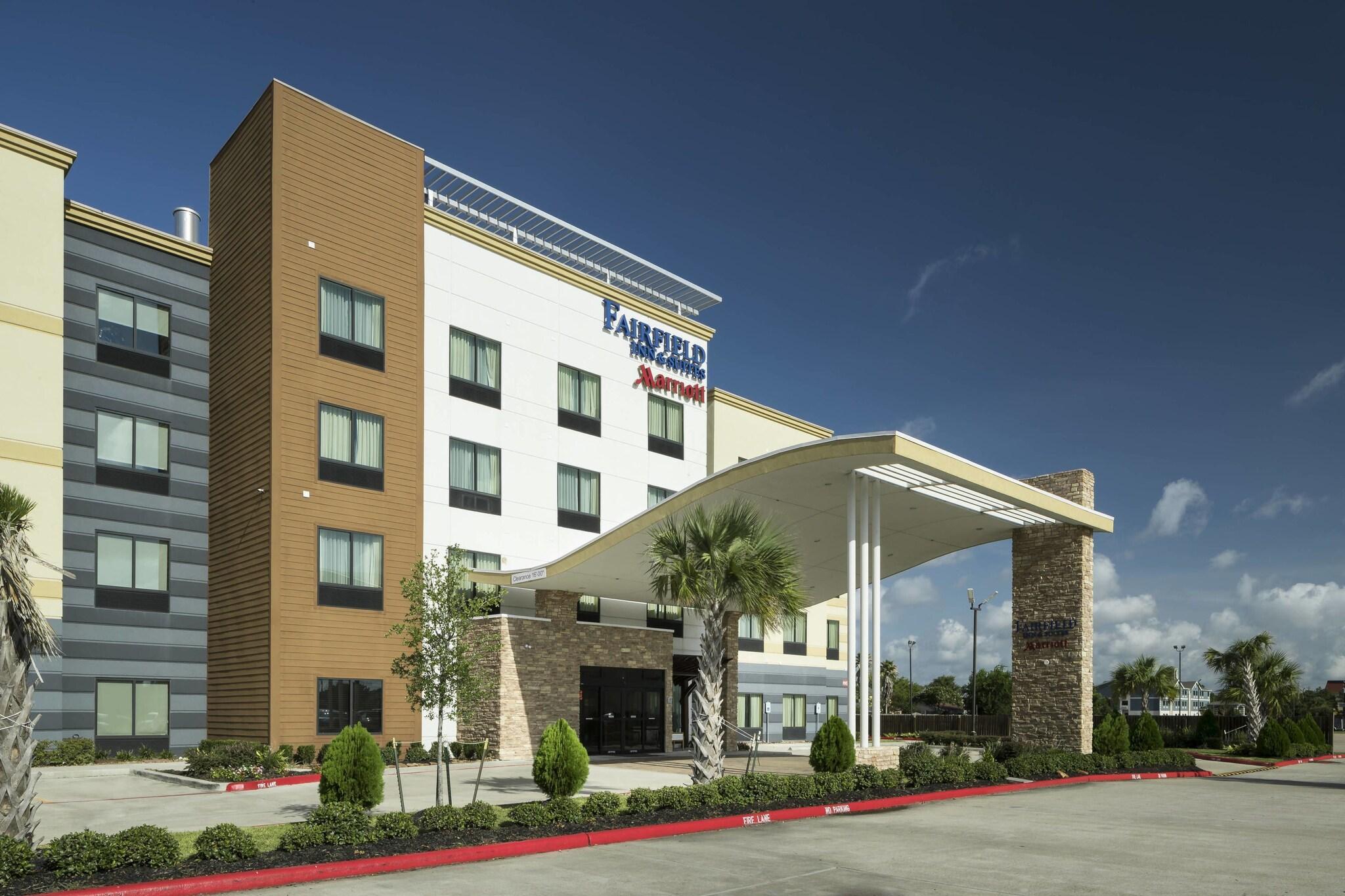 Vista Exterior Fairfield Inn & Suites by Marriott Houston Pasadena