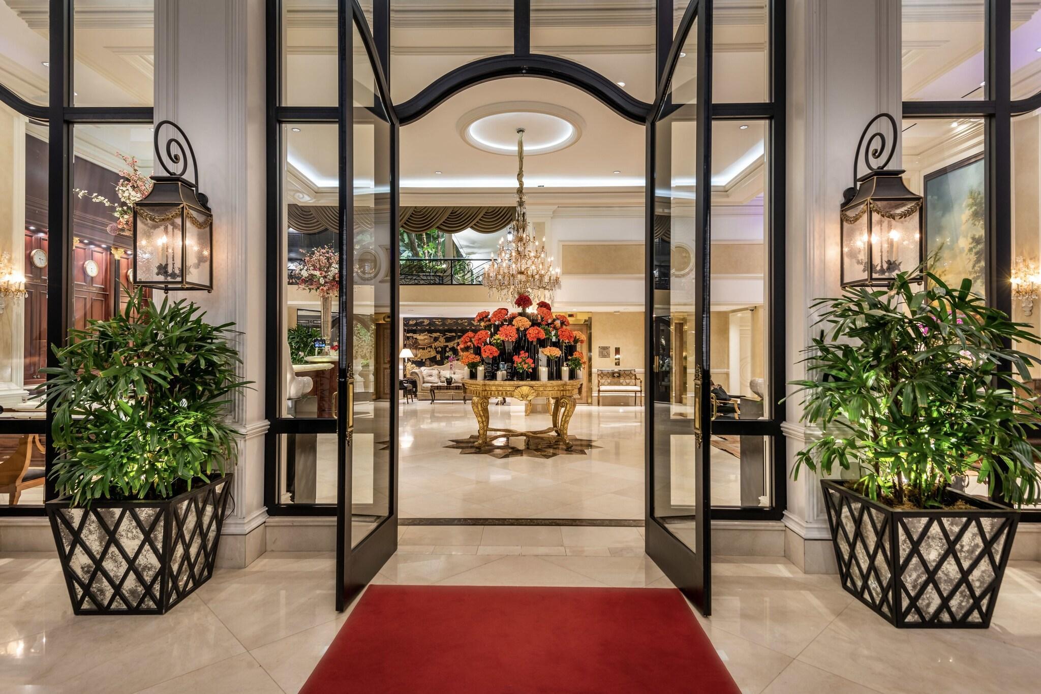 Vista Exterior Beverly Hills Plaza
