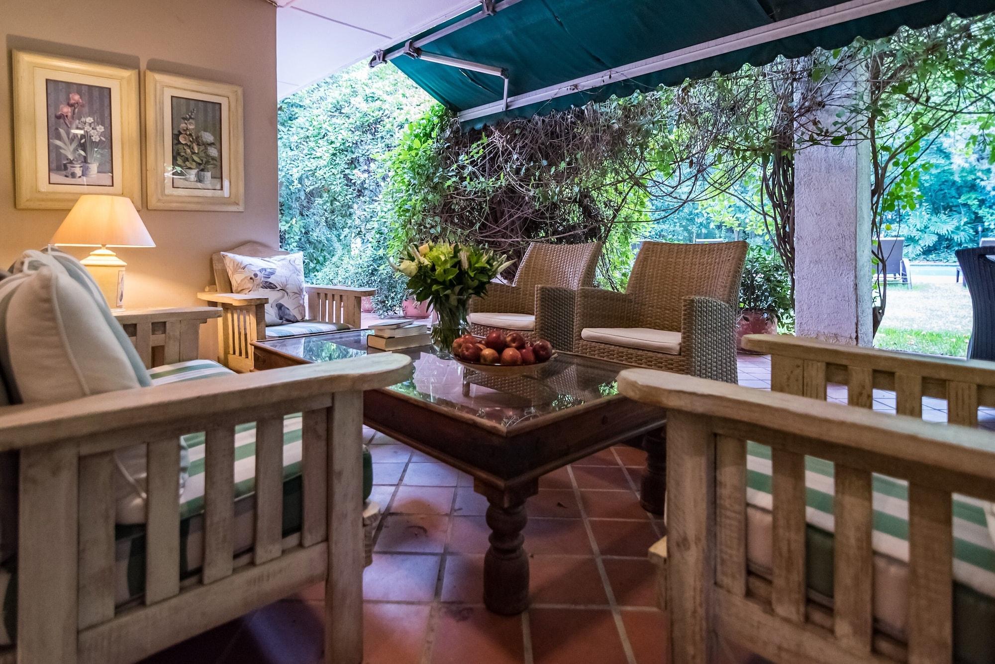 Vista Lobby Melrose Place Boutique Hotel