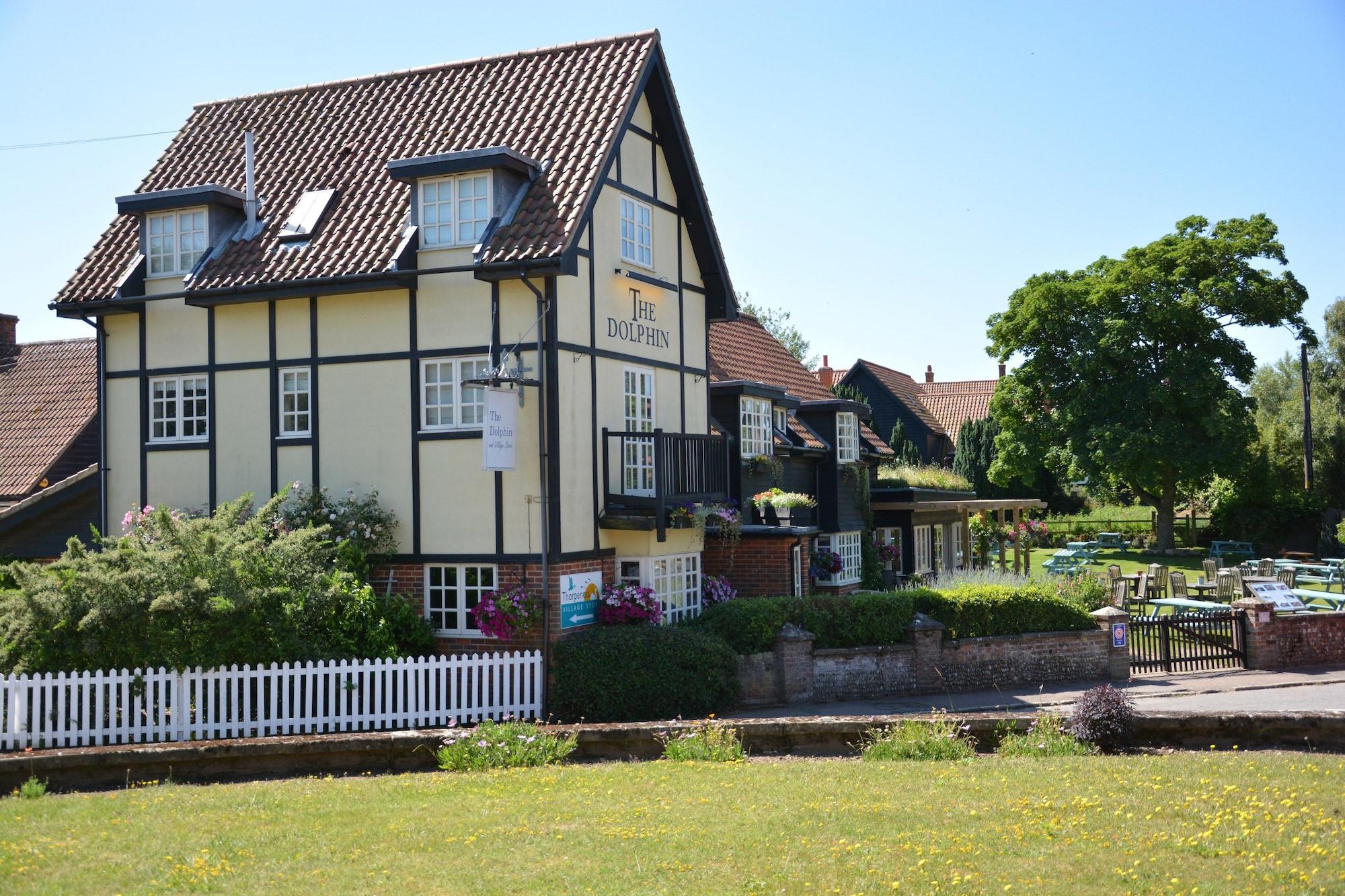 Vista Exterior The Dolphin Inn